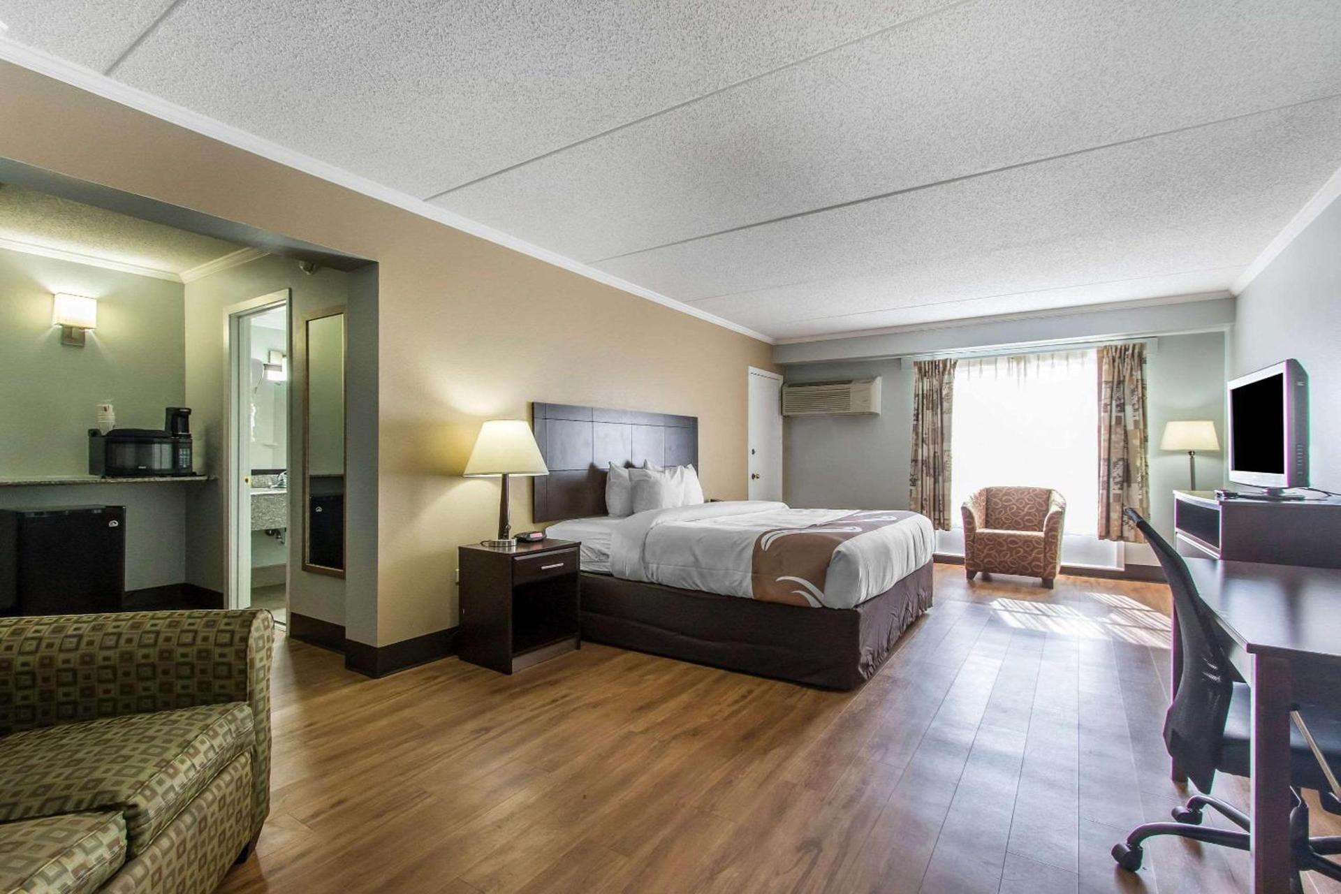 Quality Inn Downtown Historic District photo 23