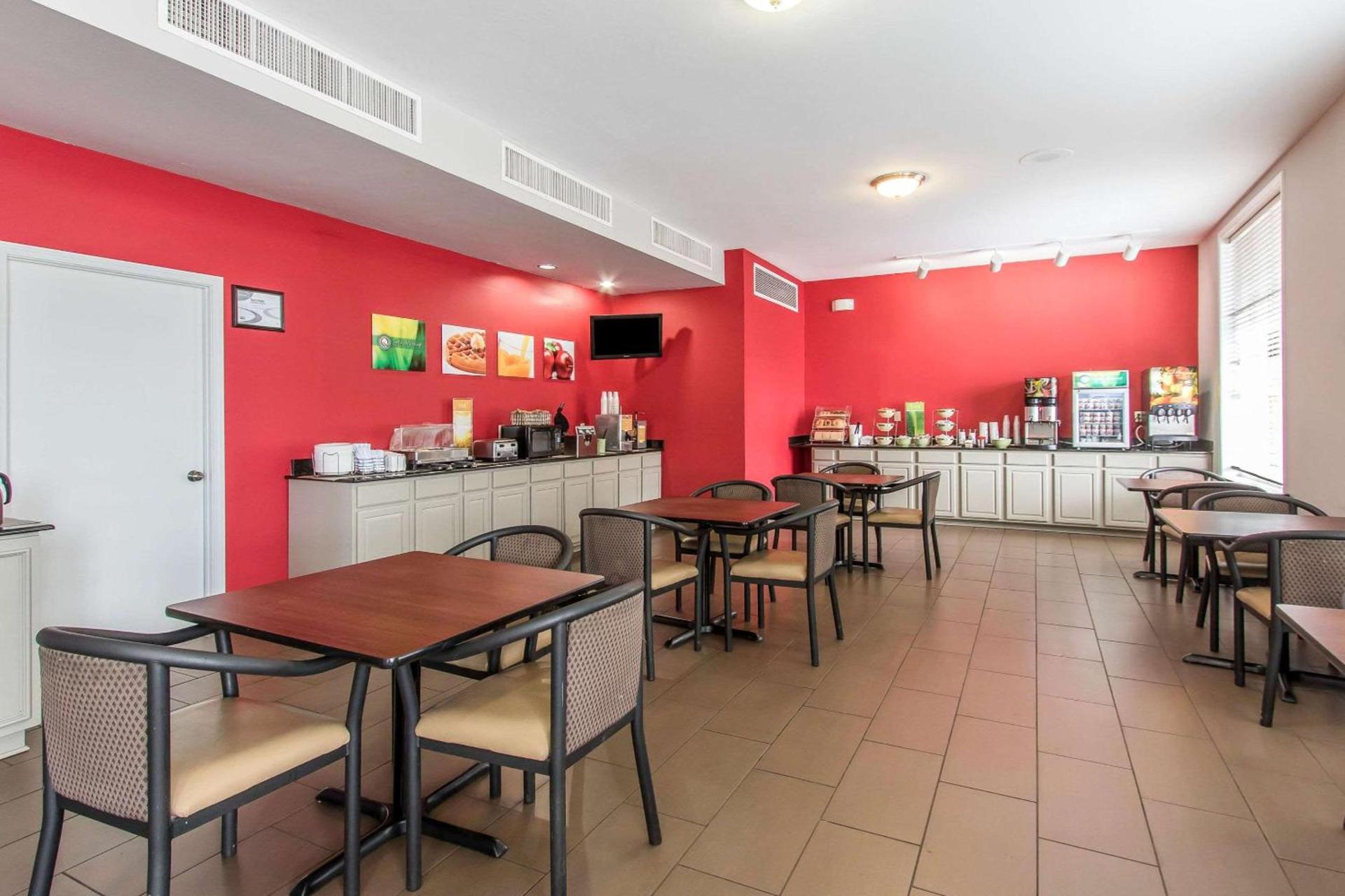 Quality Inn Downtown Historic District photo 24