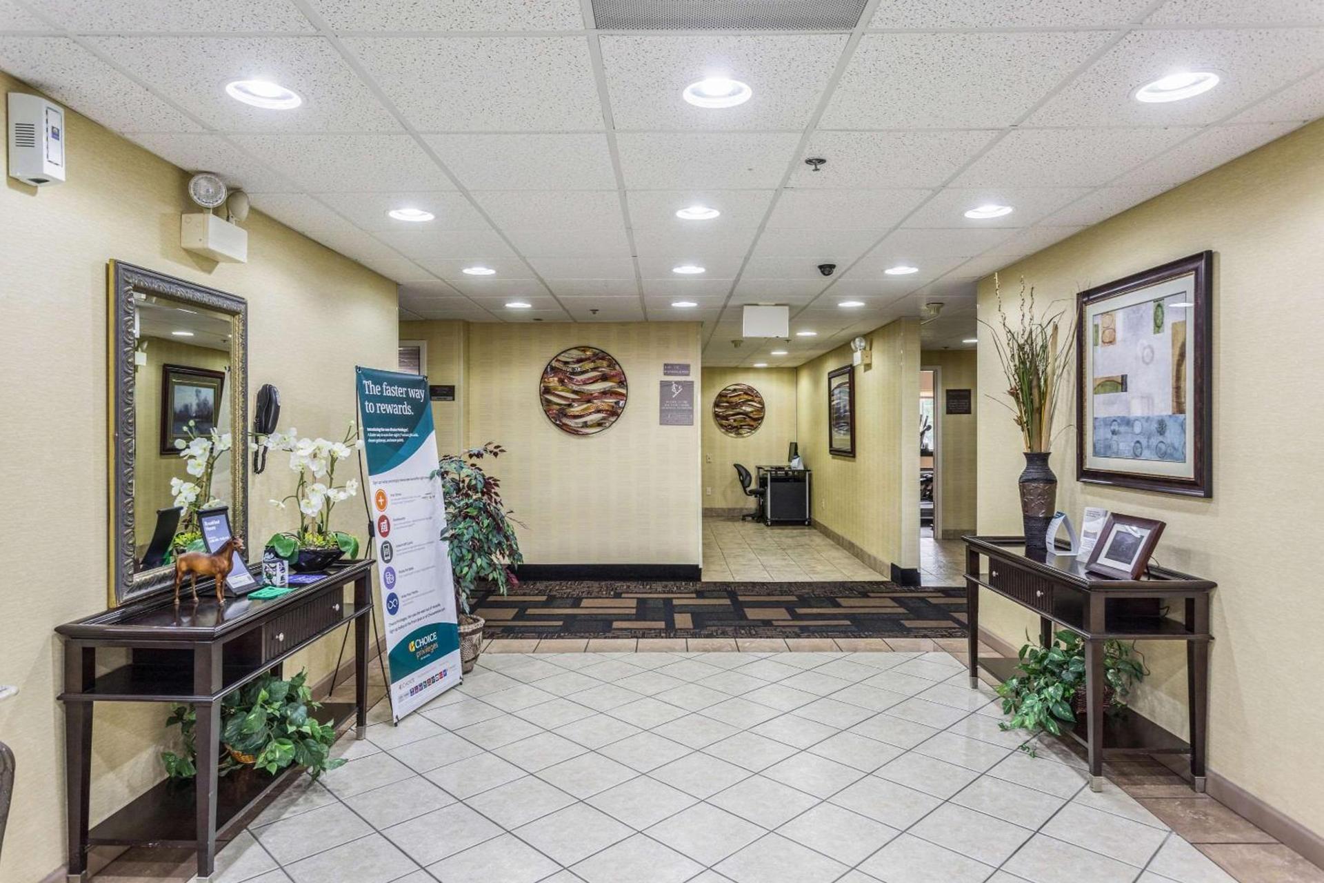Comfort Inn Decatur Priceville photo 16