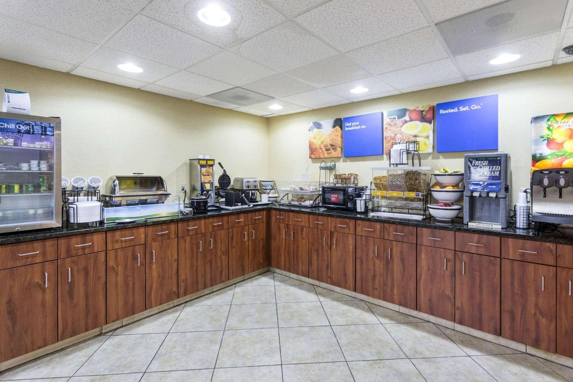 Comfort Inn Decatur Priceville photo 18