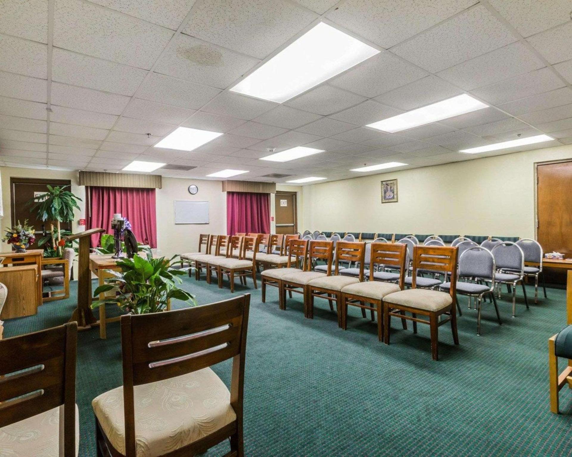Quality Inn & Suites North Montgomery photo 28