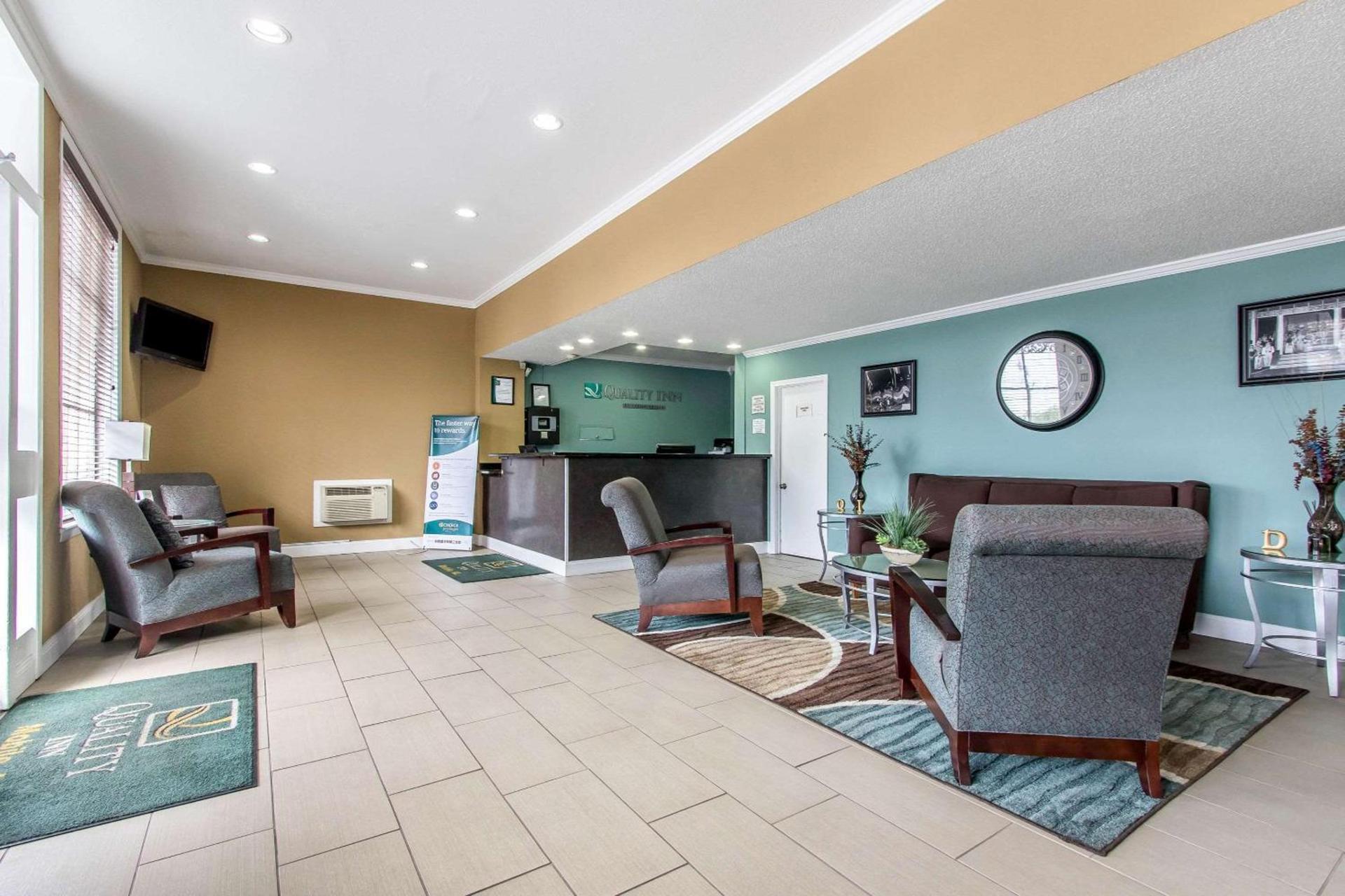 Quality Inn Downtown Historic District photo 5