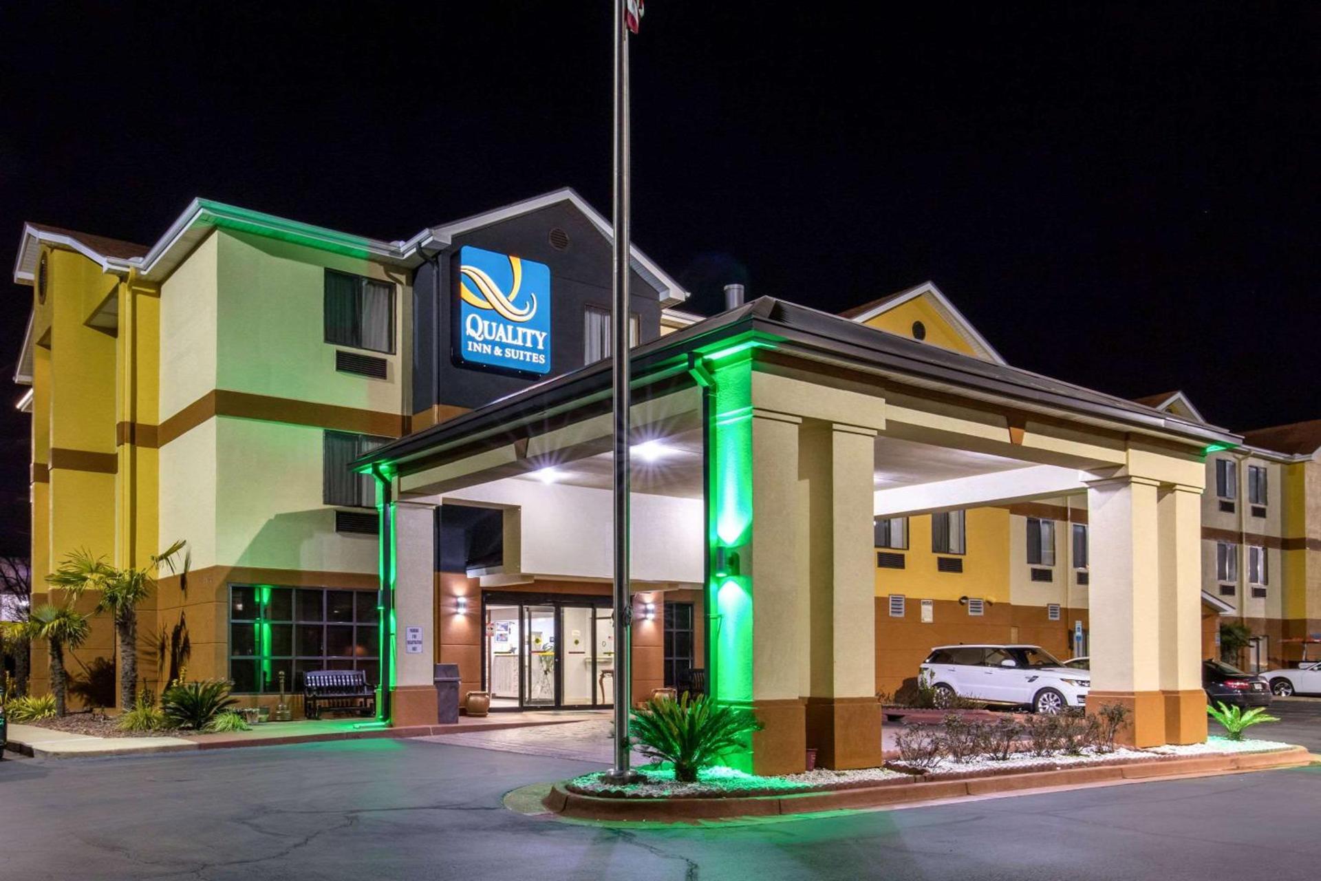 Quality Inn & Suites Montgomery East Carmichael Rd photo 2