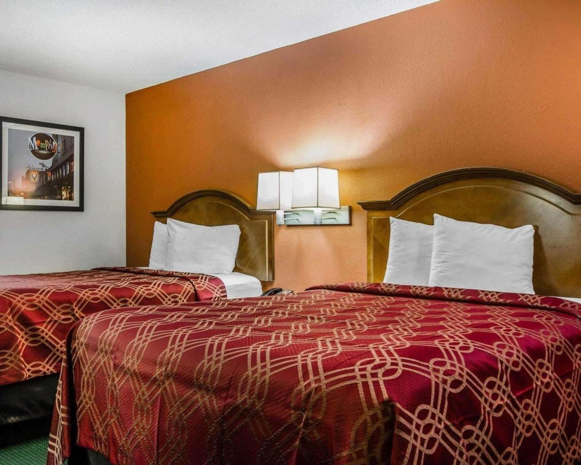 Econo Lodge Inn & Suites Enterprise photo 9