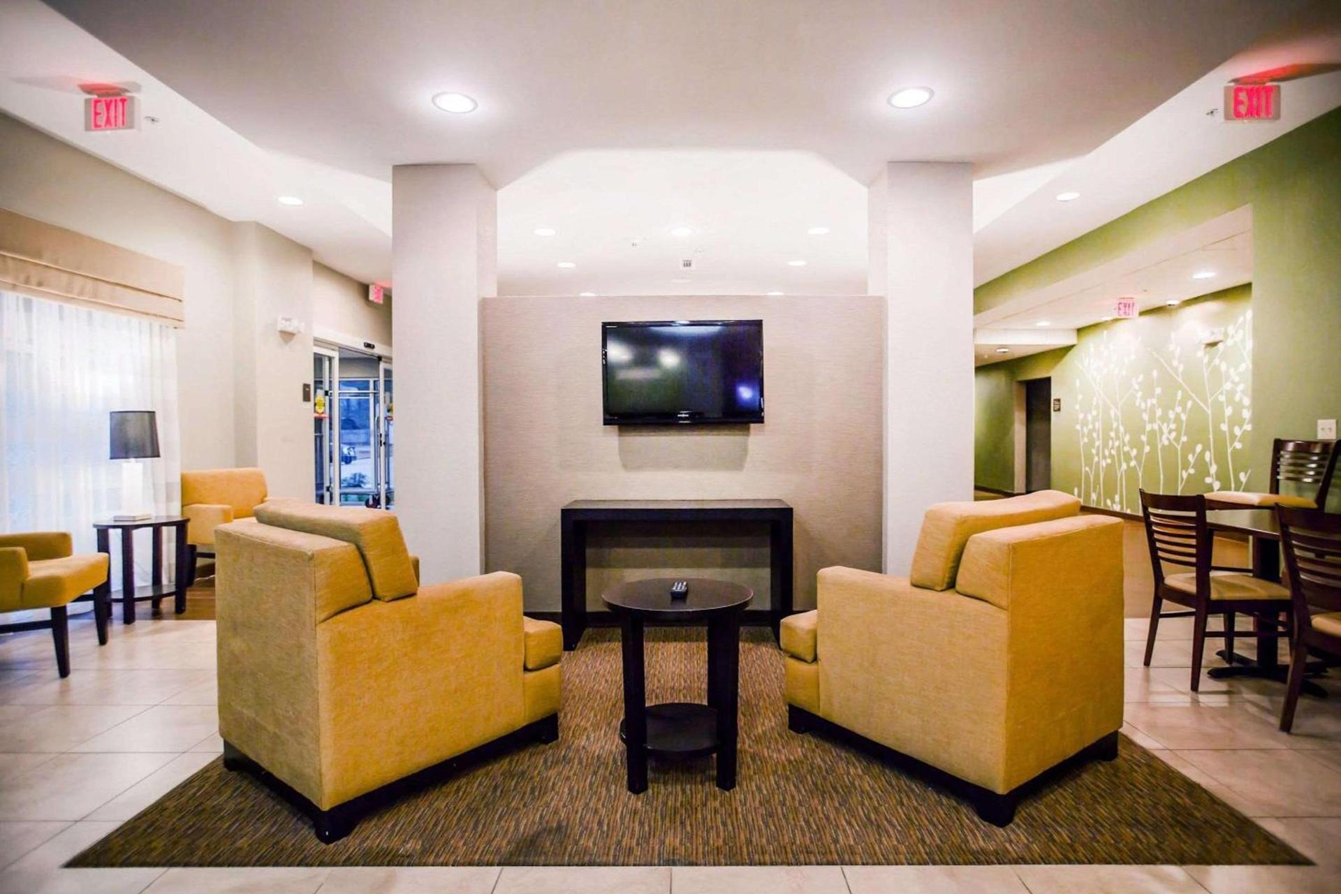 Sleep Inn & Suites Marion - Military Institute photo 4