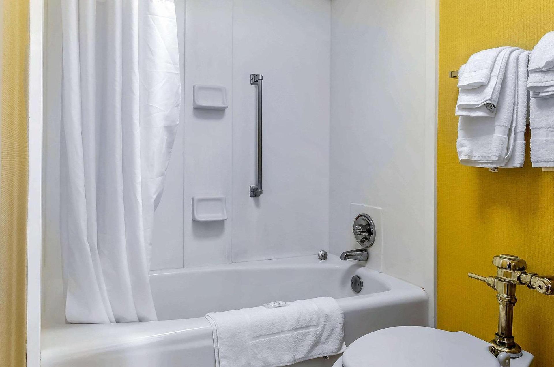 Quality Inn University Area photo 28