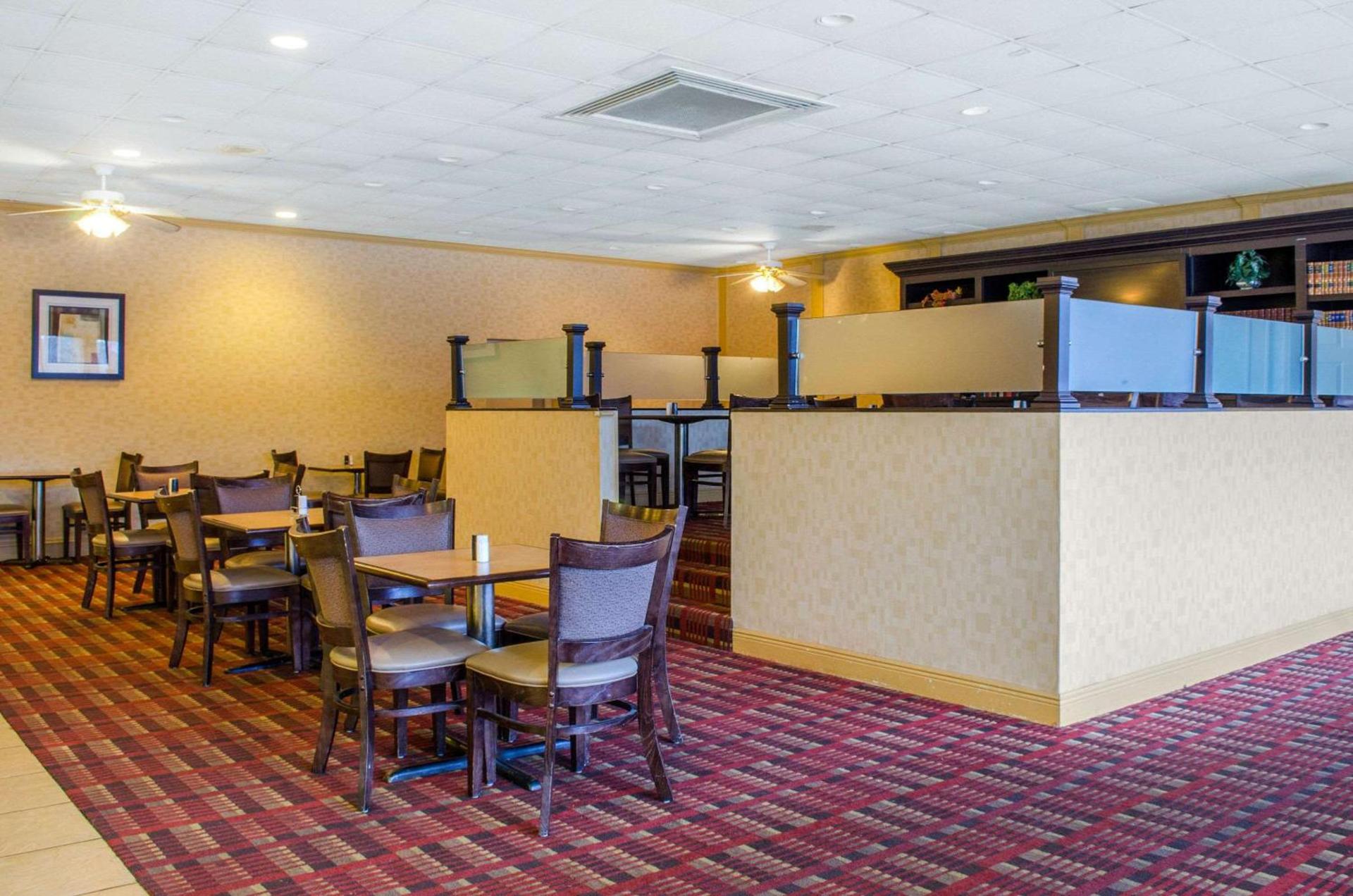 Quality Inn University Area photo 23