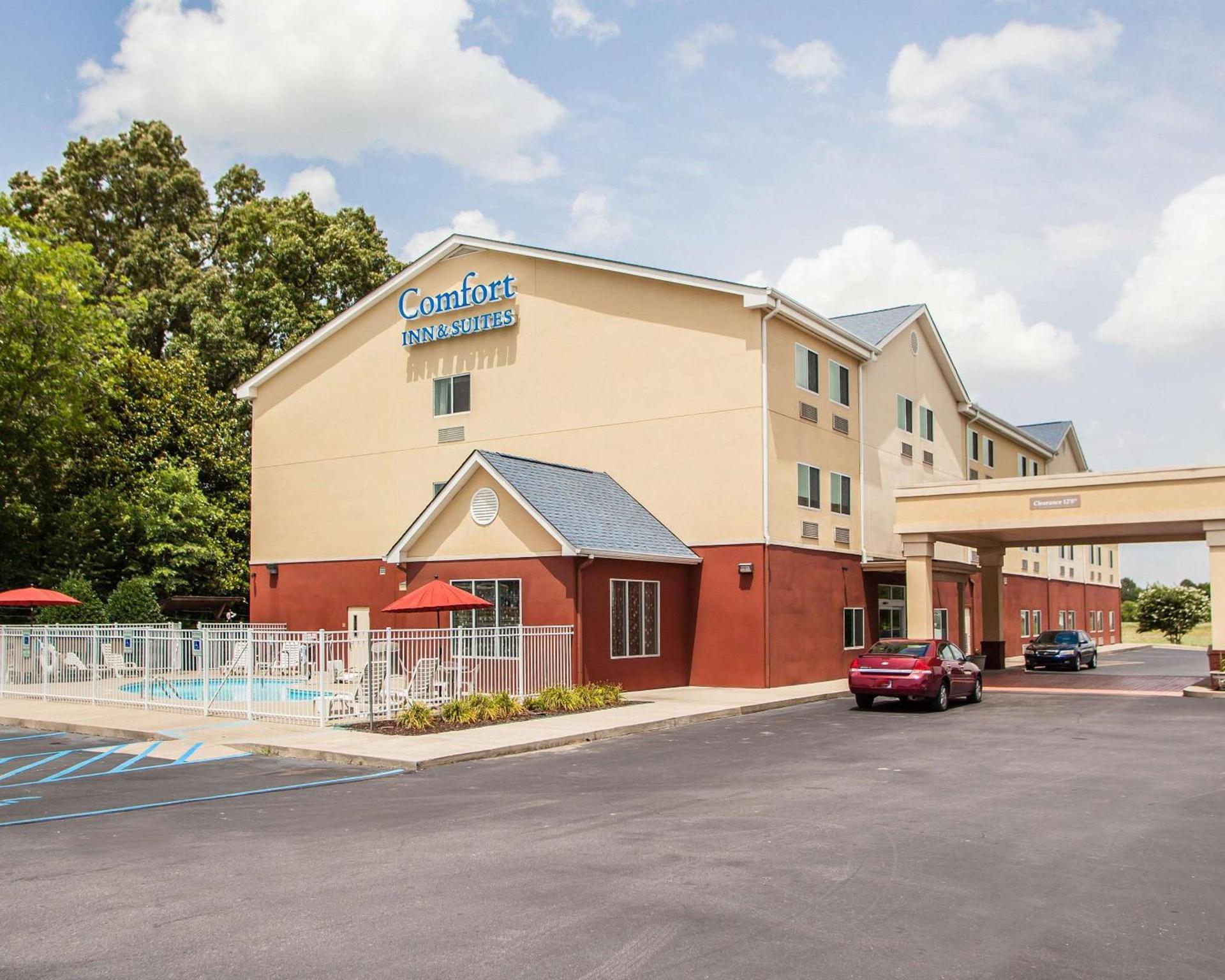 Comfort Inn & Suites Tuscumbia-Muscle Shoals — hotel in Tuscumbia