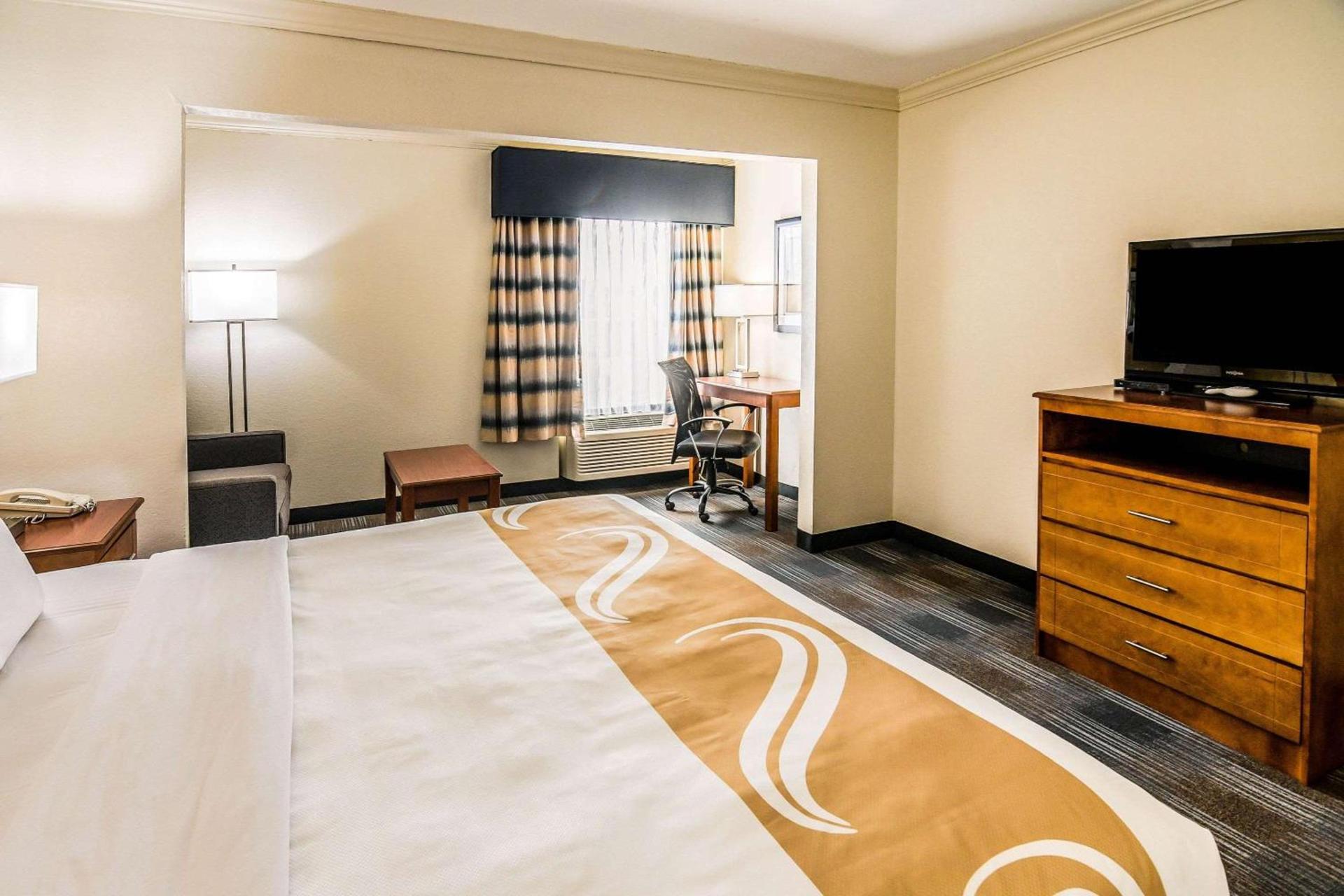 Quality Inn Alexander City photo 21