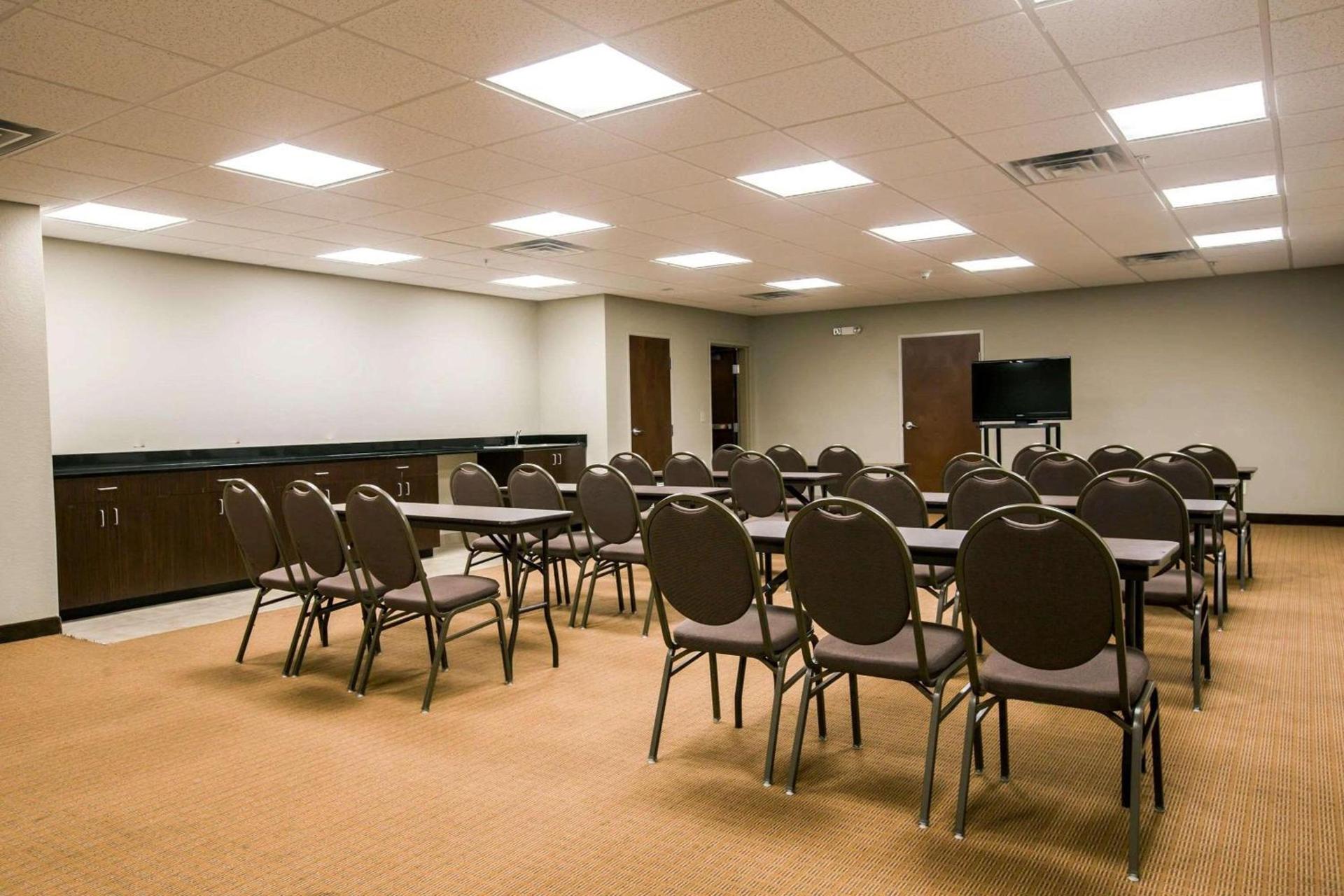 Sleep Inn & Suites Marion - Military Institute photo 27