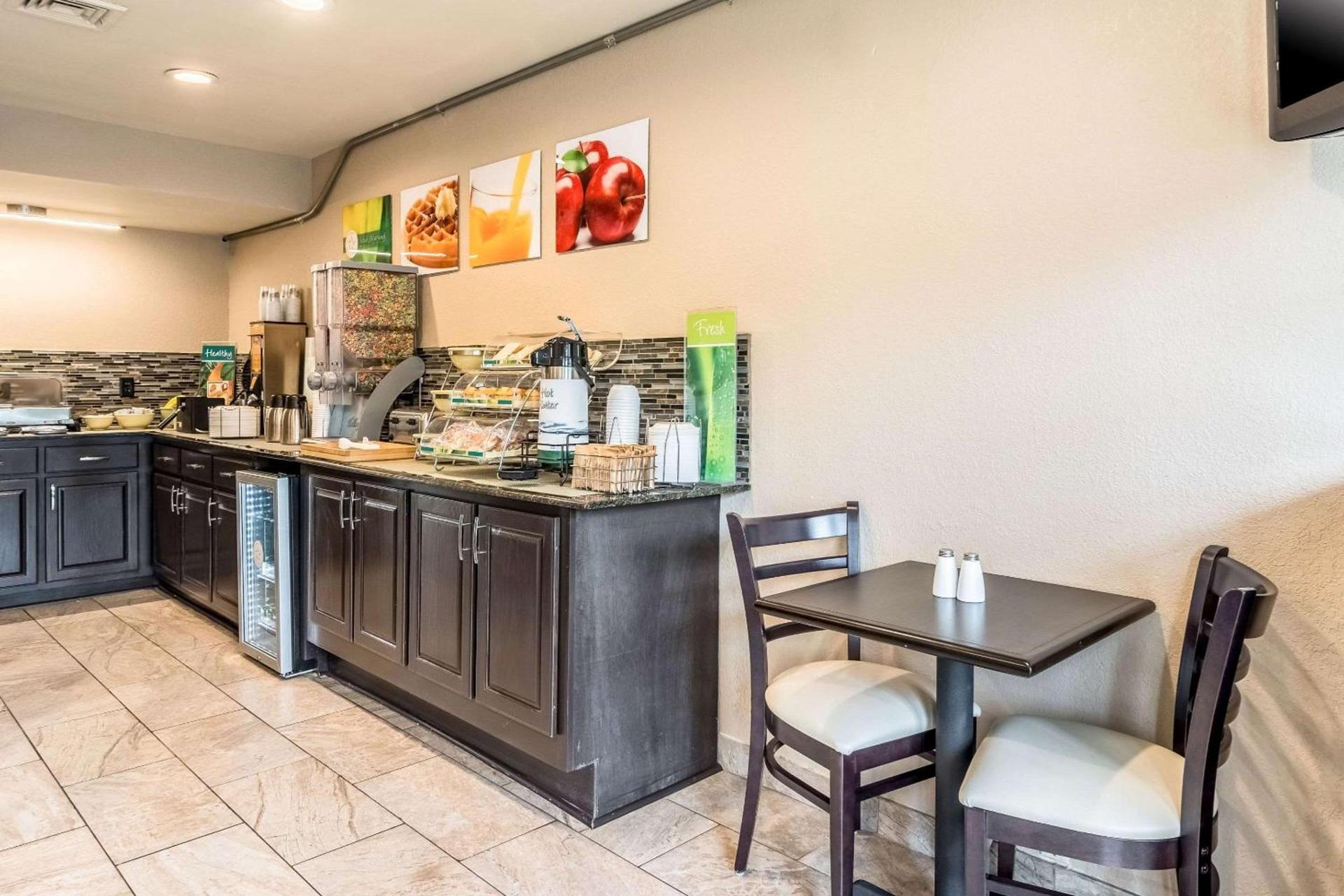 Quality Inn University Area photo 14