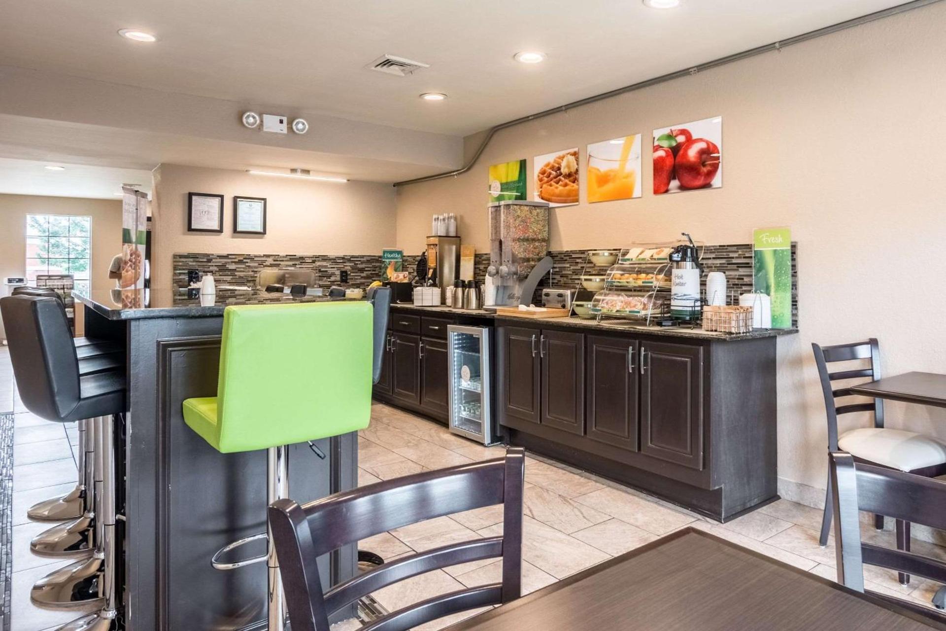 Quality Inn University Area photo 8