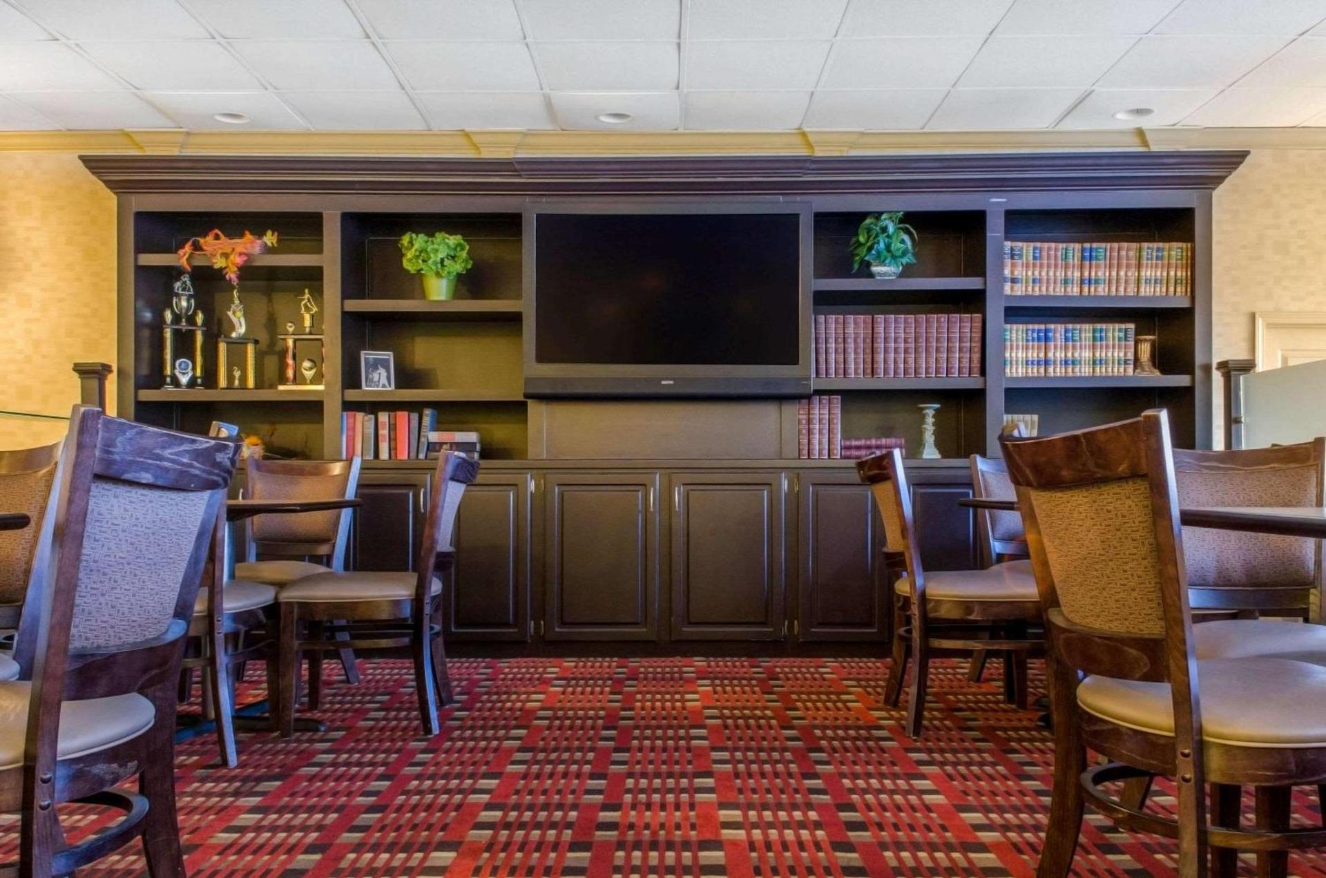 Quality Inn University Area photo 5