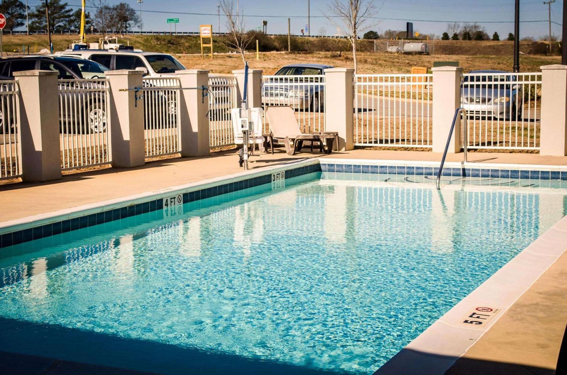 Sleep Inn & Suites Evergreen I-65 photo 19