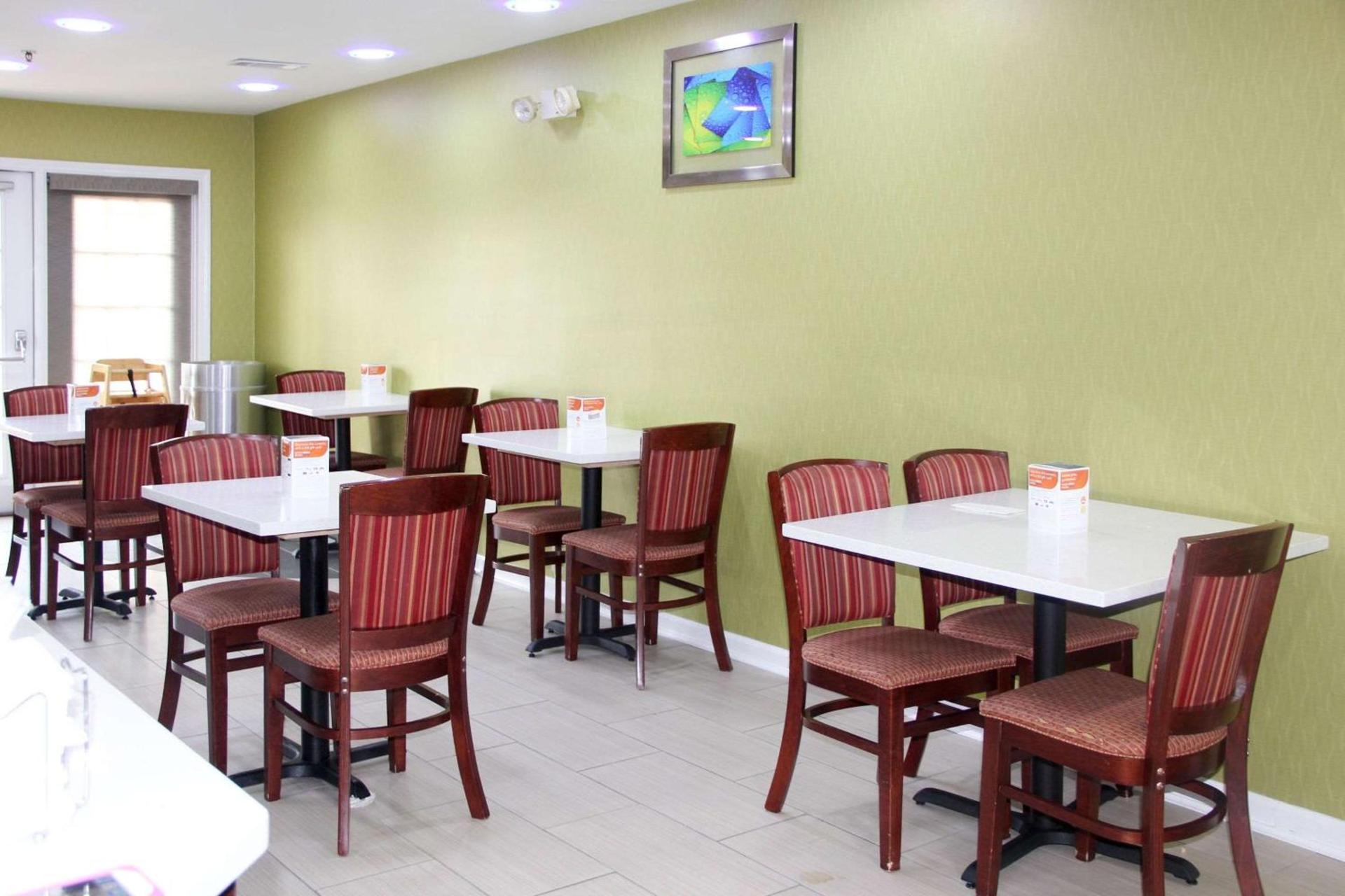Quality Inn Albertville US 431 photo 11