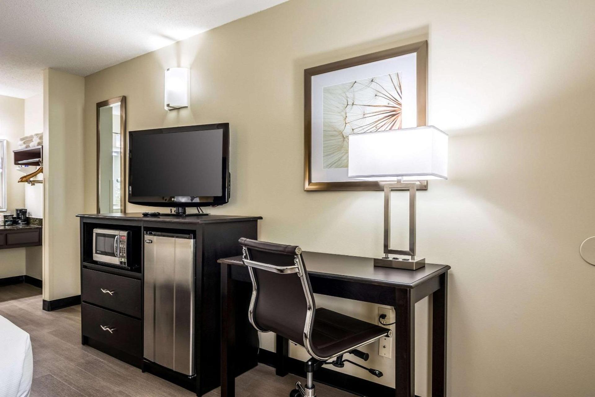 Quality Inn University Area photo 24