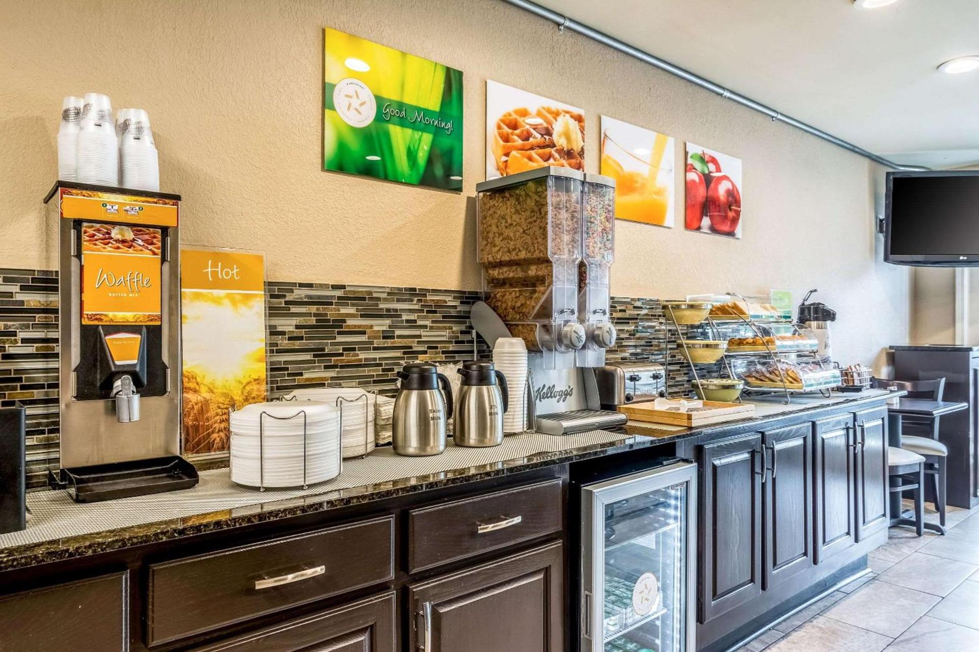 Quality Inn University Area photo 13