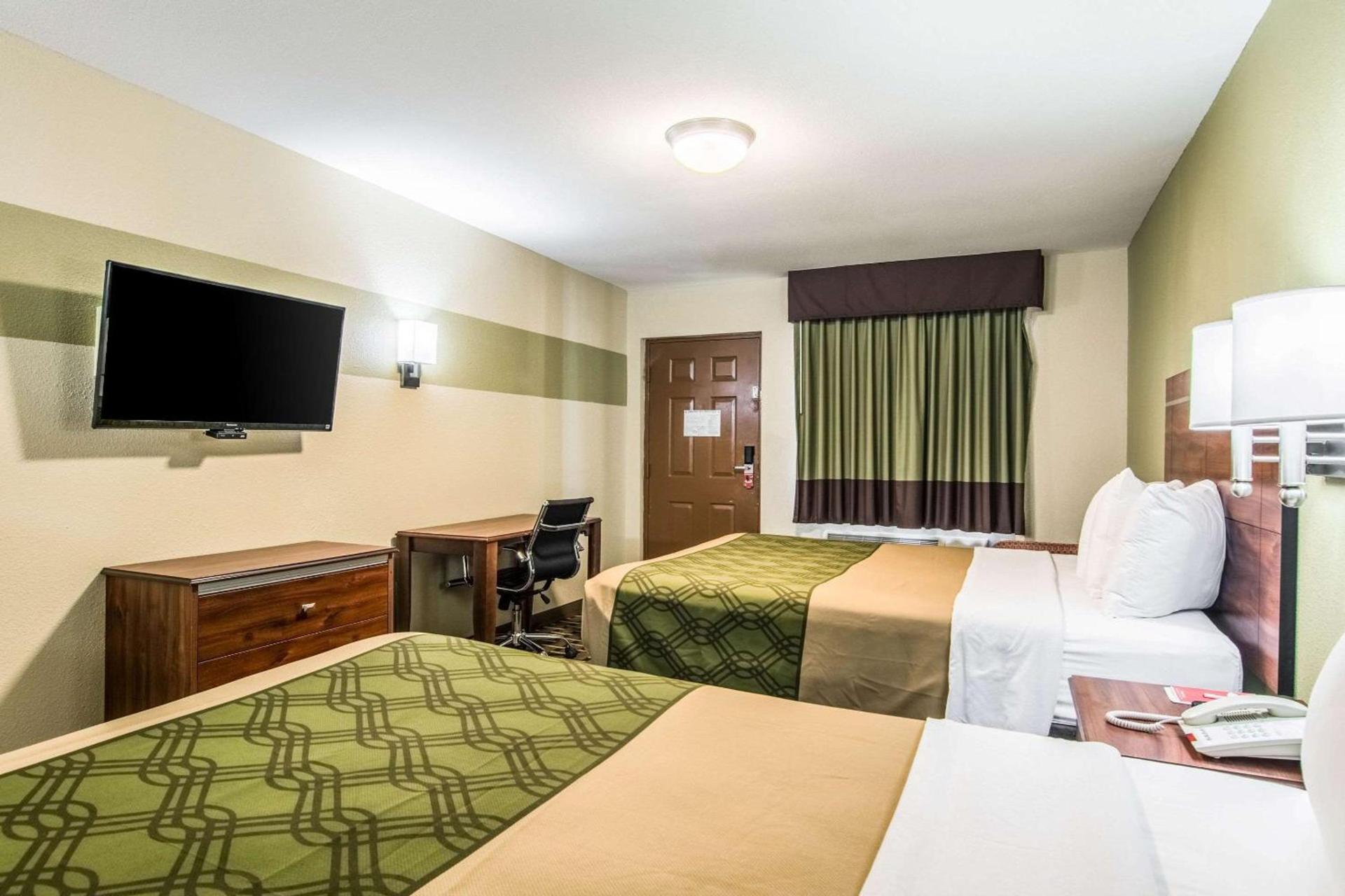 Econo Lodge Jasper photo 15