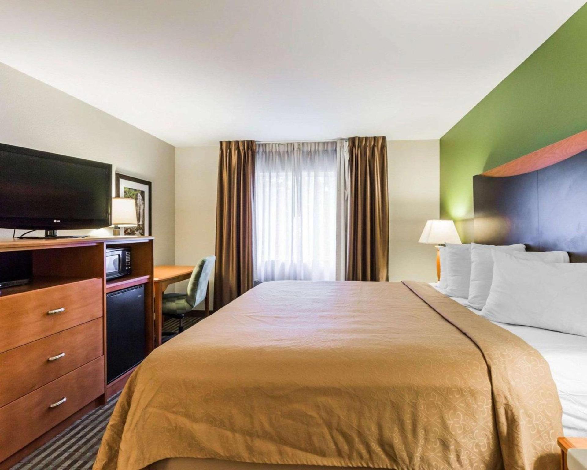Quality Inn & Suites Birmingham - Highway 280 photo 17