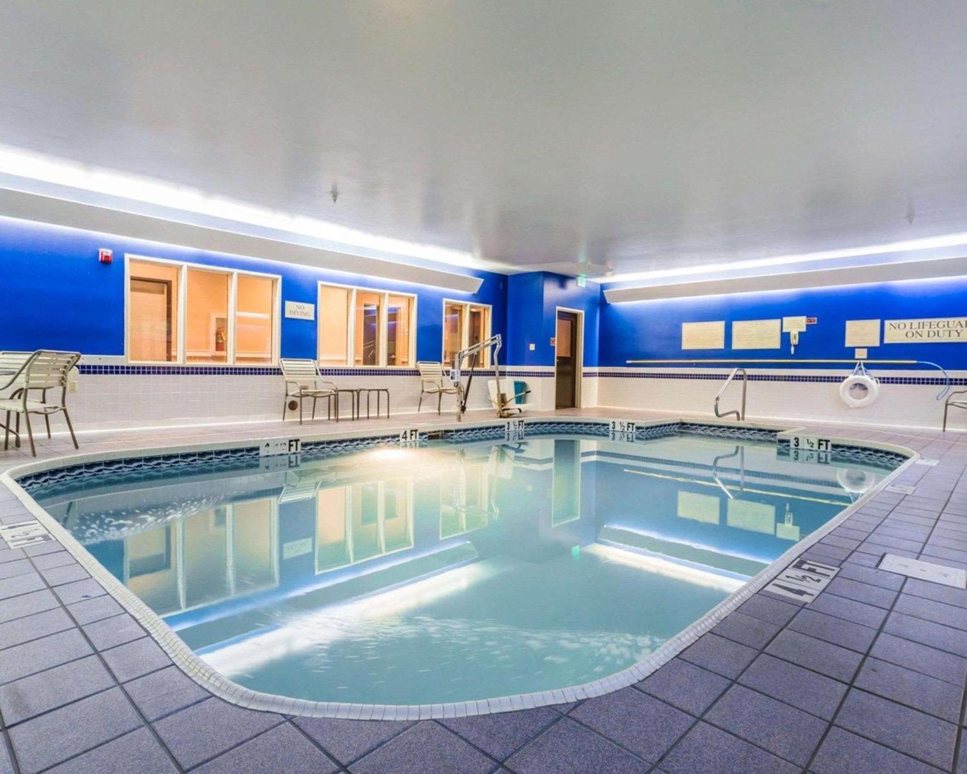 Quality Inn & Suites Birmingham - Highway 280 photo 2