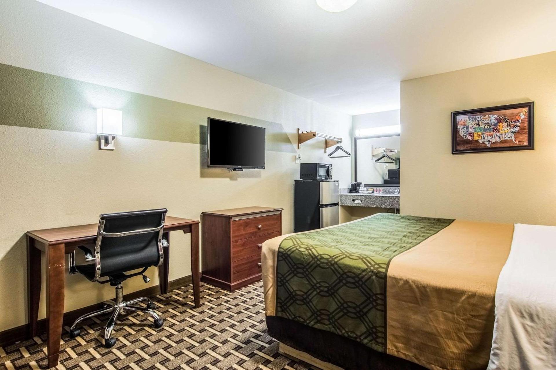 Econo Lodge Jasper photo 21