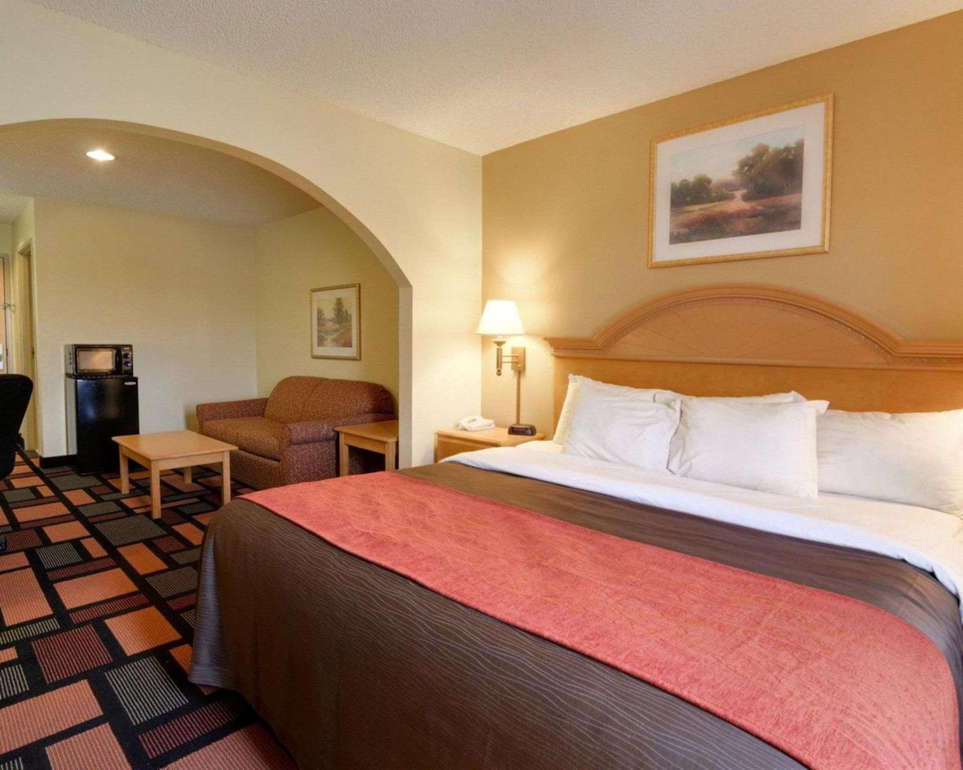 Quality Inn & Suites Malvern photo 4