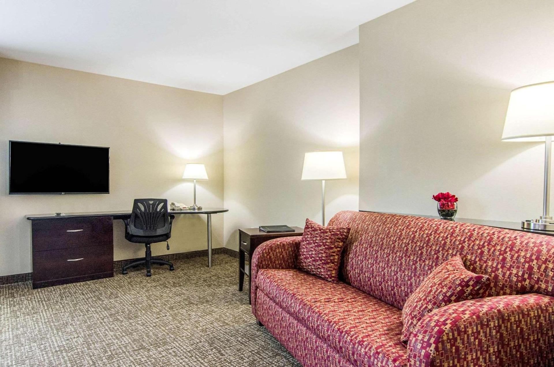 Comfort Suites Bentonville - Rogers photo 15