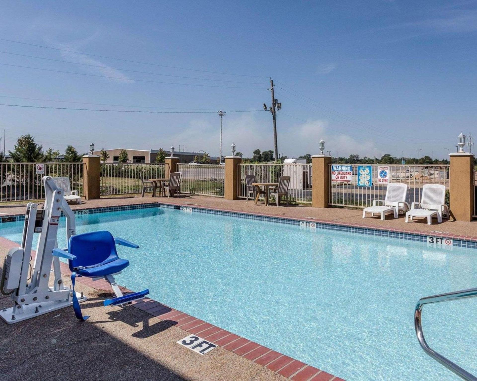 Quality Inn West Memphis I-40 photo 27