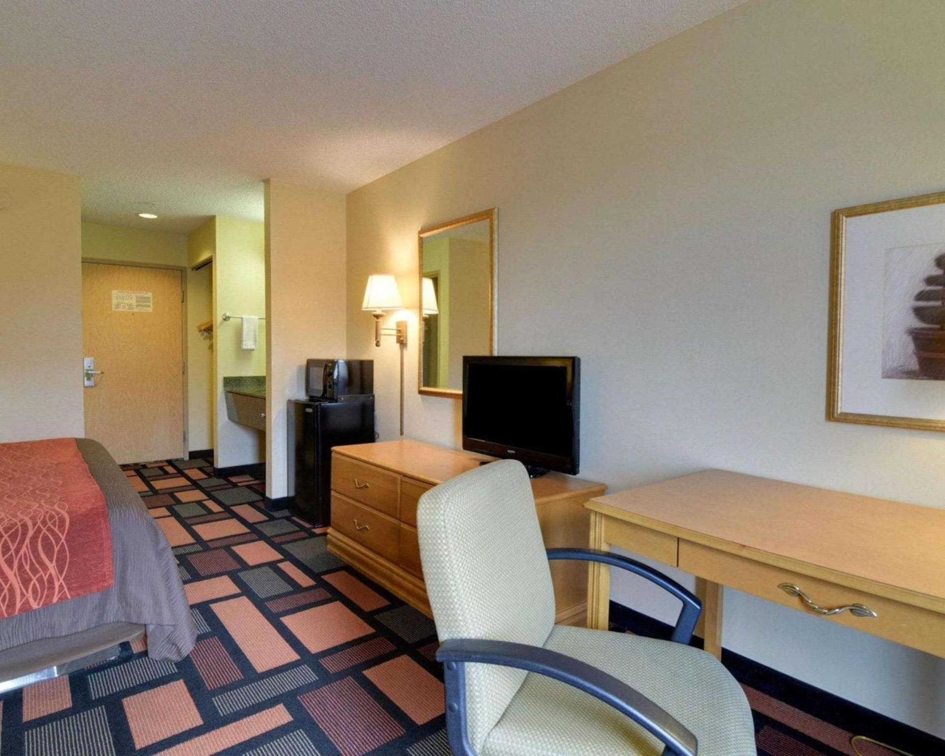 Quality Inn & Suites Malvern photo 14
