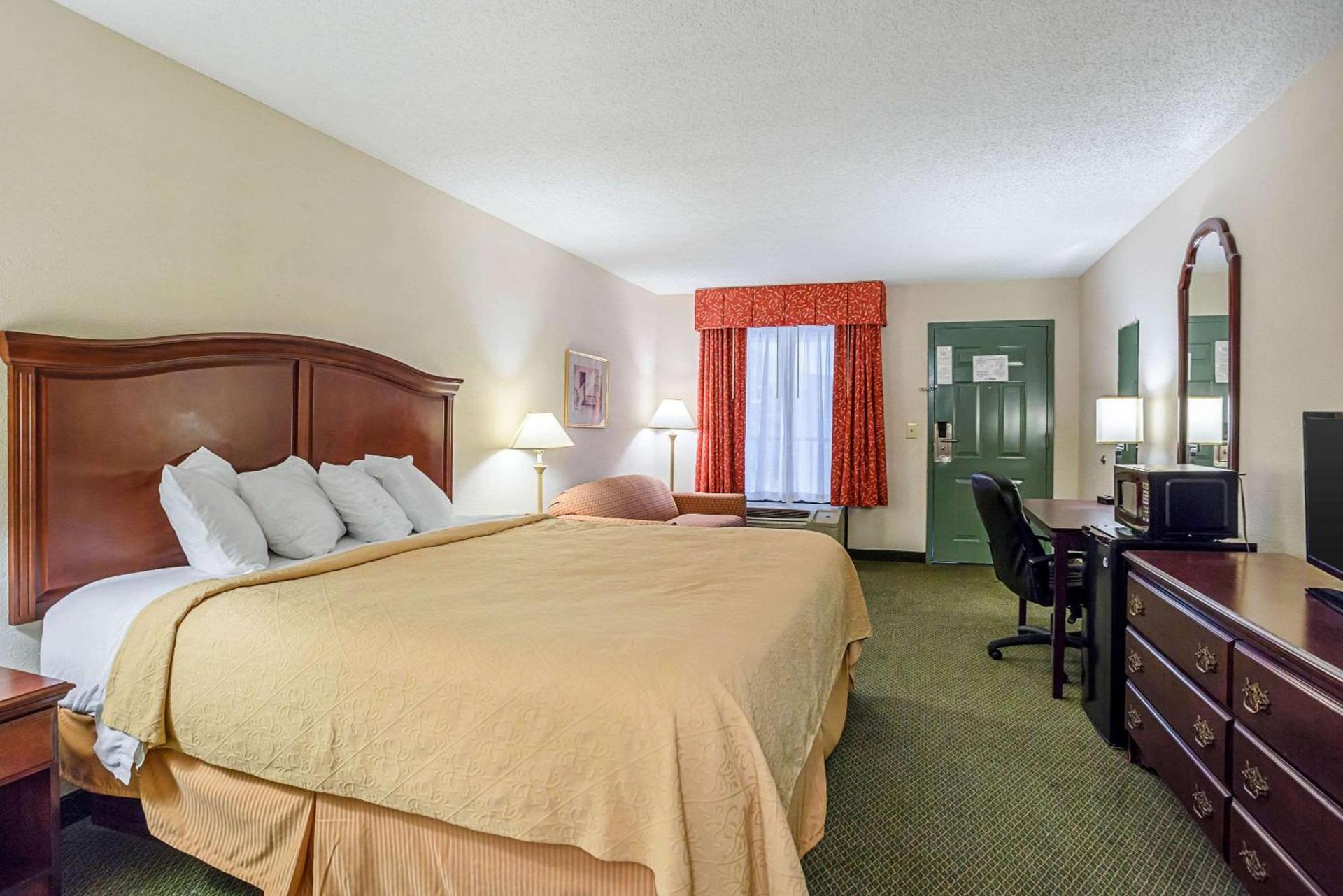 Quality Inn Heber Springs photo 9