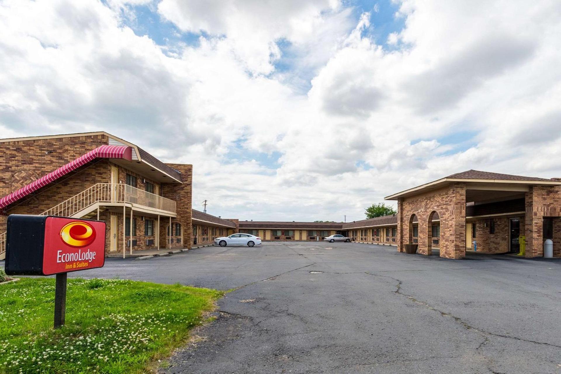 Econo Lodge & Suites Brinkley — hotel in Brinkley