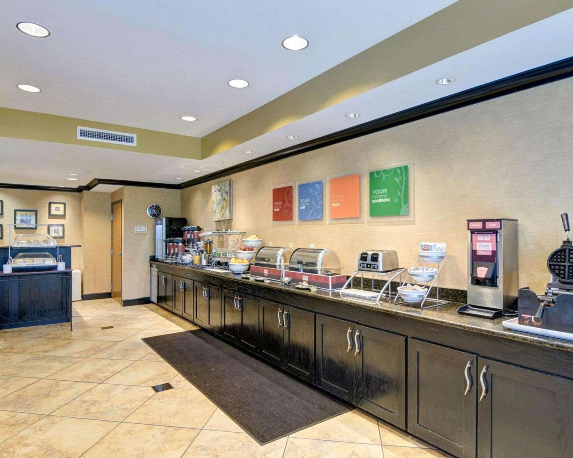 Comfort Suites Conway photo 23