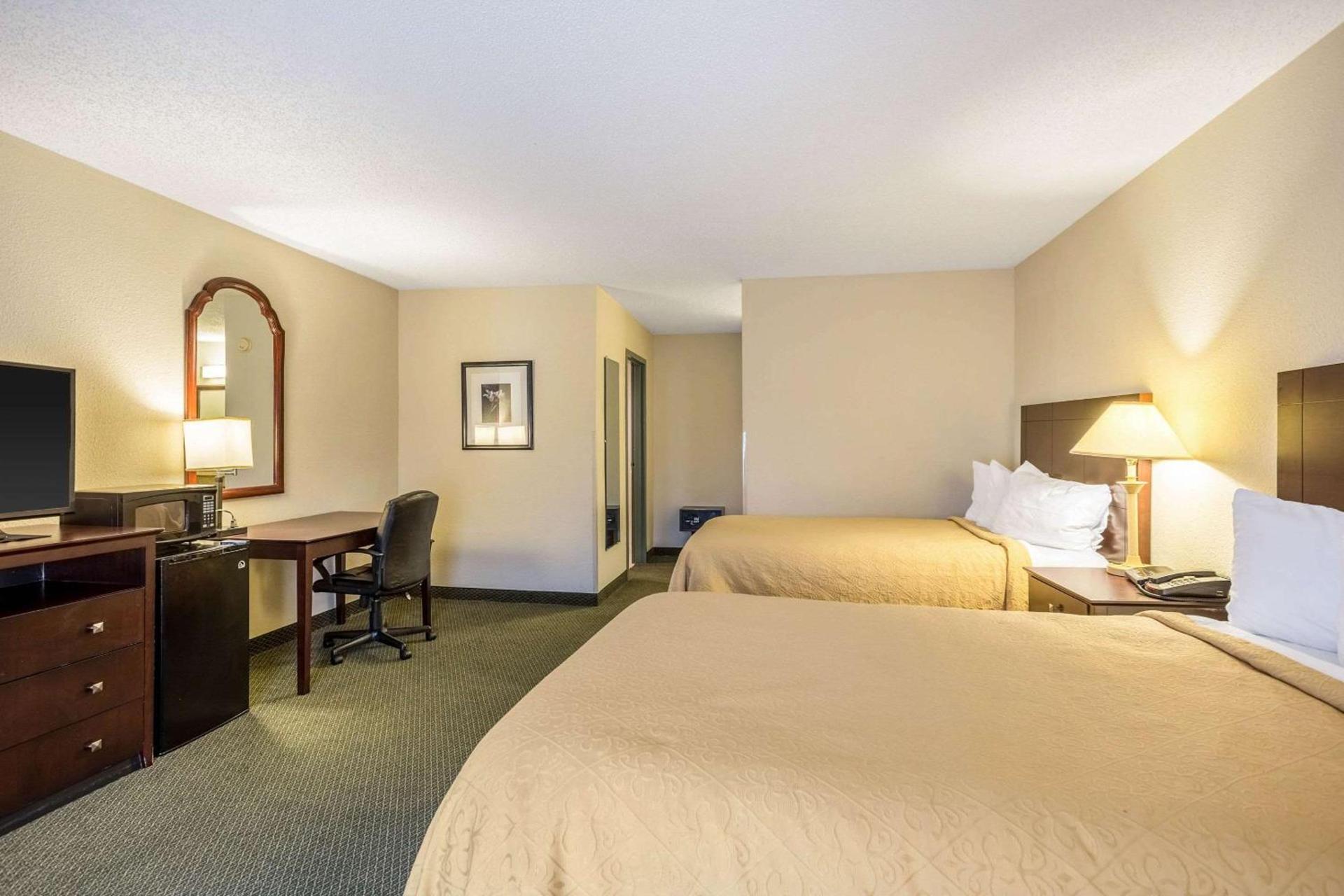 Quality Inn Heber Springs photo 11