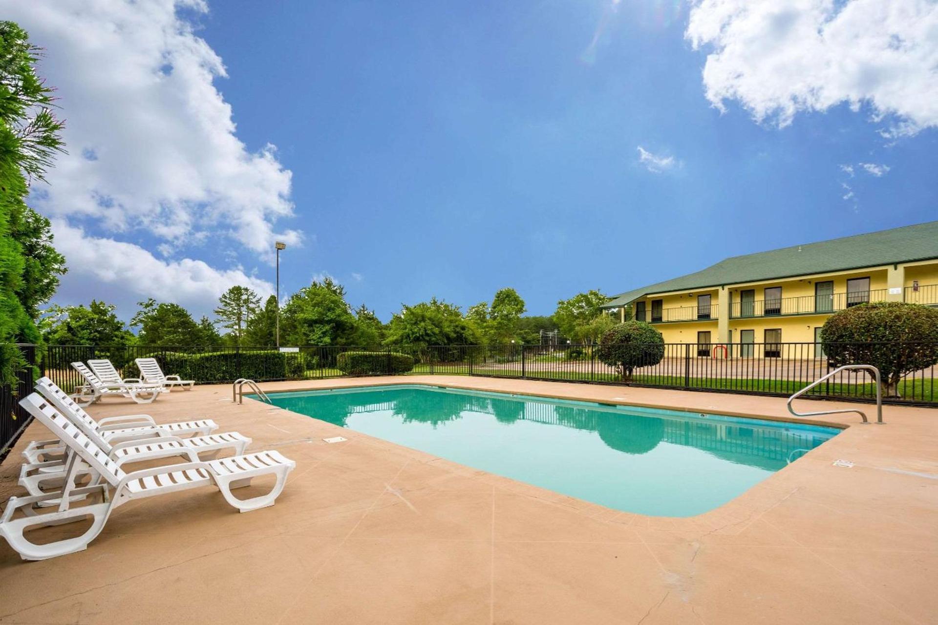 Quality Inn Heber Springs photo 21