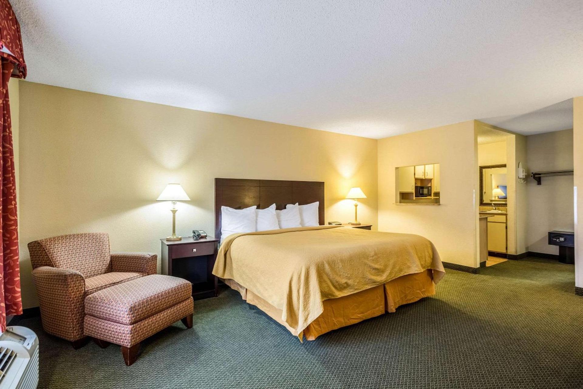 Quality Inn Heber Springs photo 13