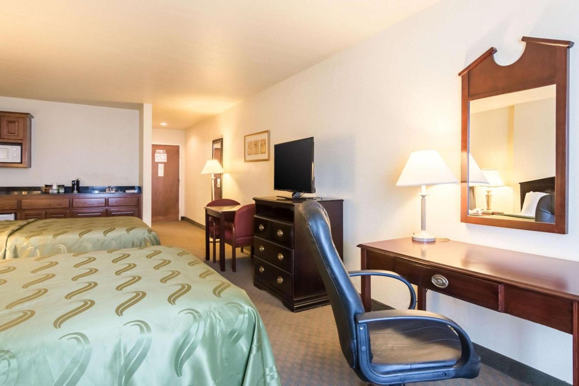 Quality Inn & Suites Alma I-40 photo 25