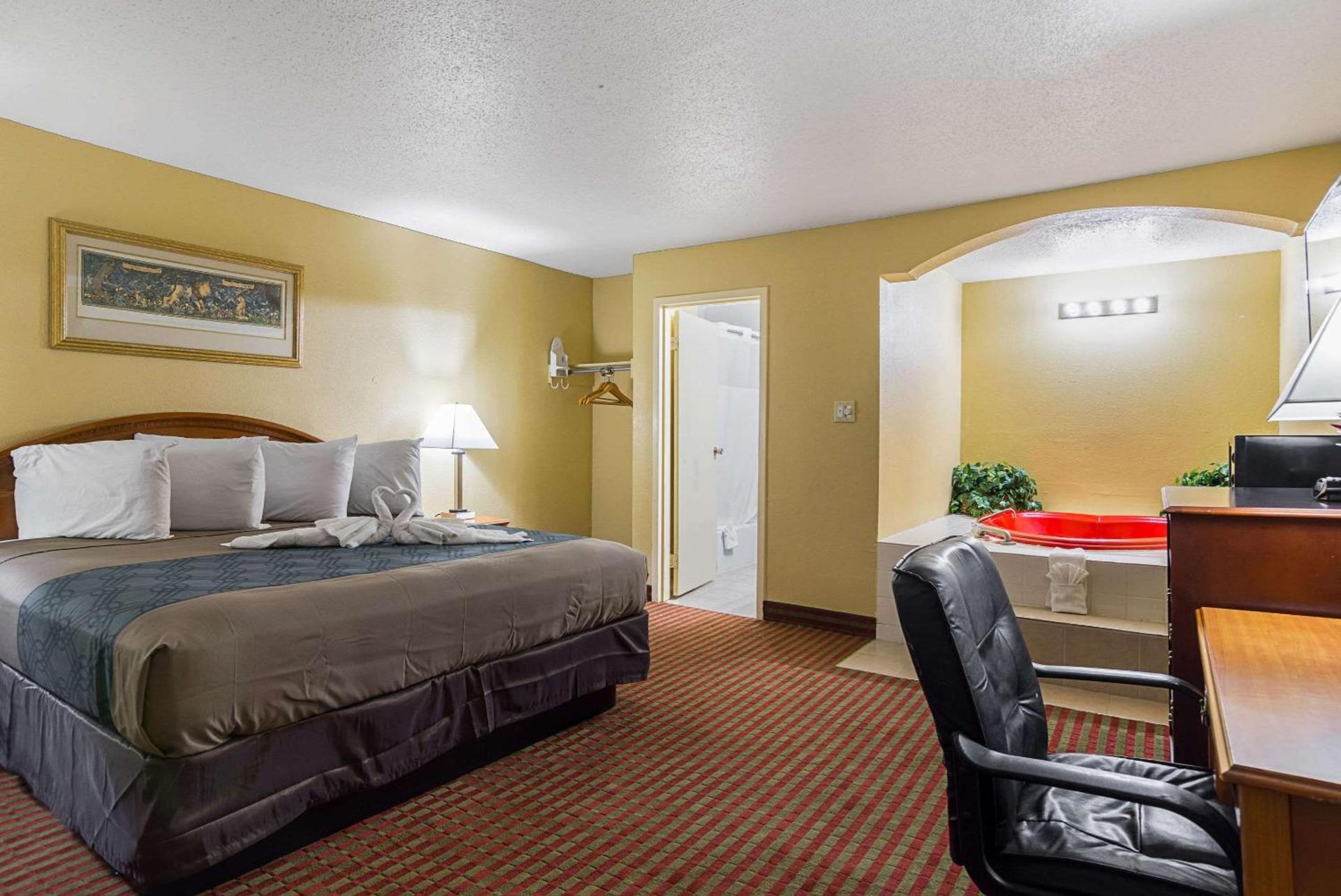 Econo Lodge Jacksonville near Little Rock Air Force Base photo 20