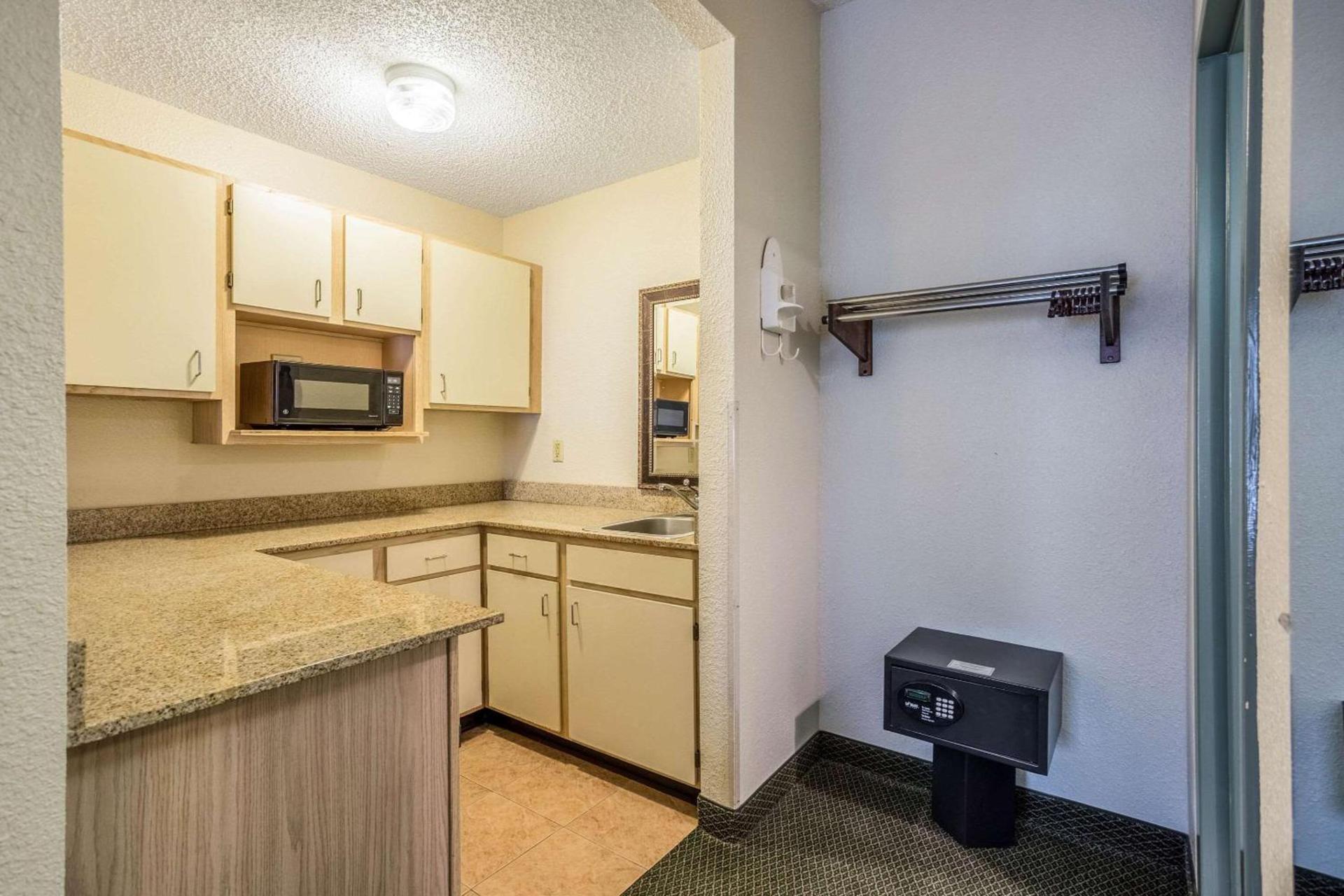 Quality Inn Heber Springs photo 15