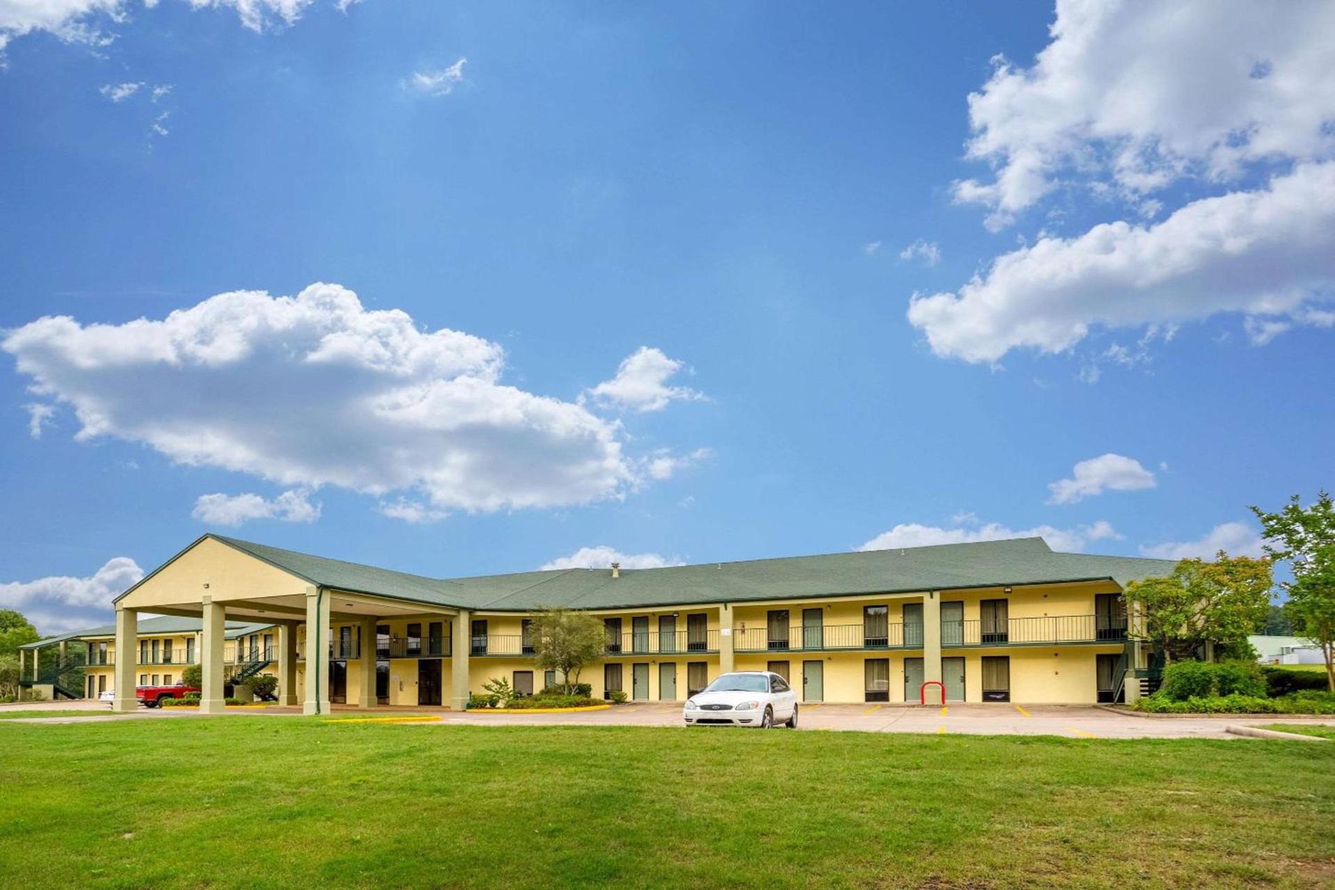 Quality Inn Heber Springs photo 2
