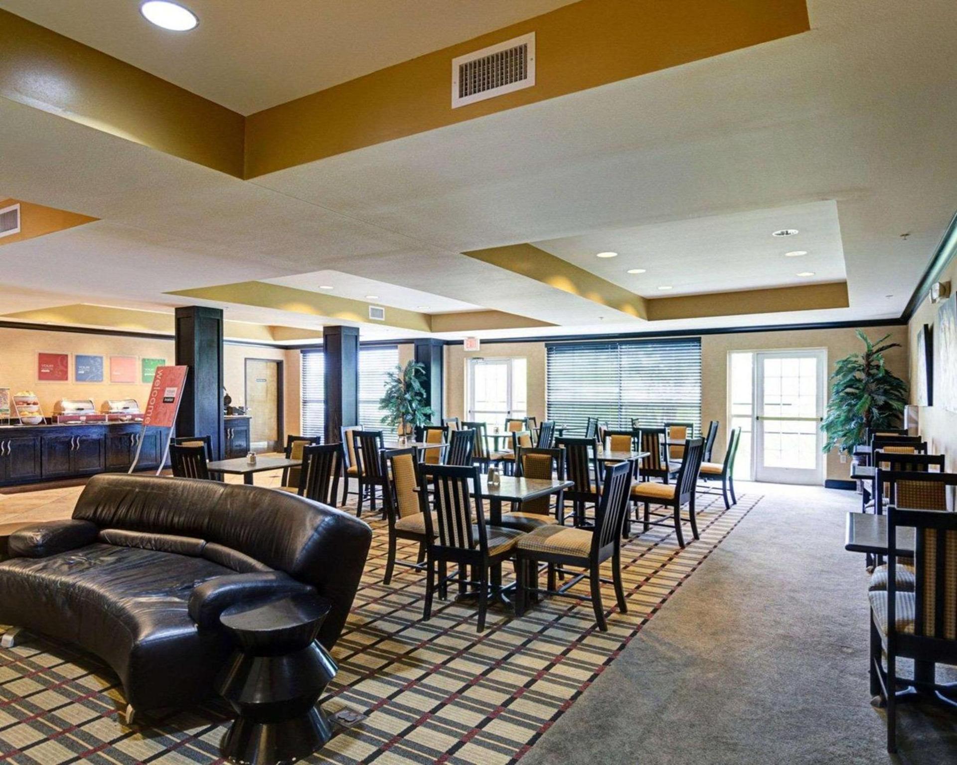 Comfort Suites Conway photo 11