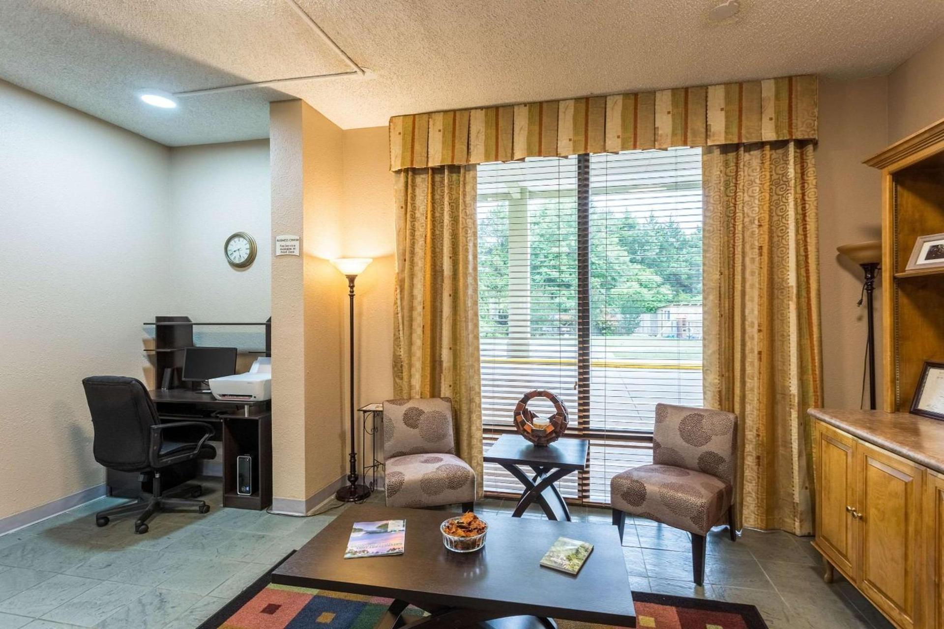 Quality Inn Heber Springs photo 6