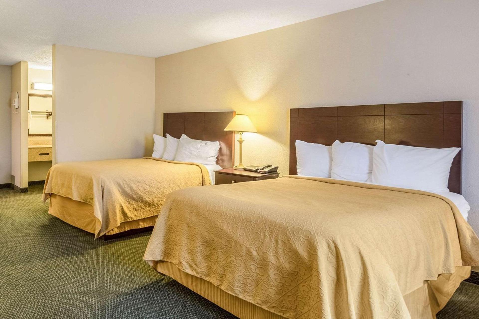 Quality Inn Heber Springs photo 12
