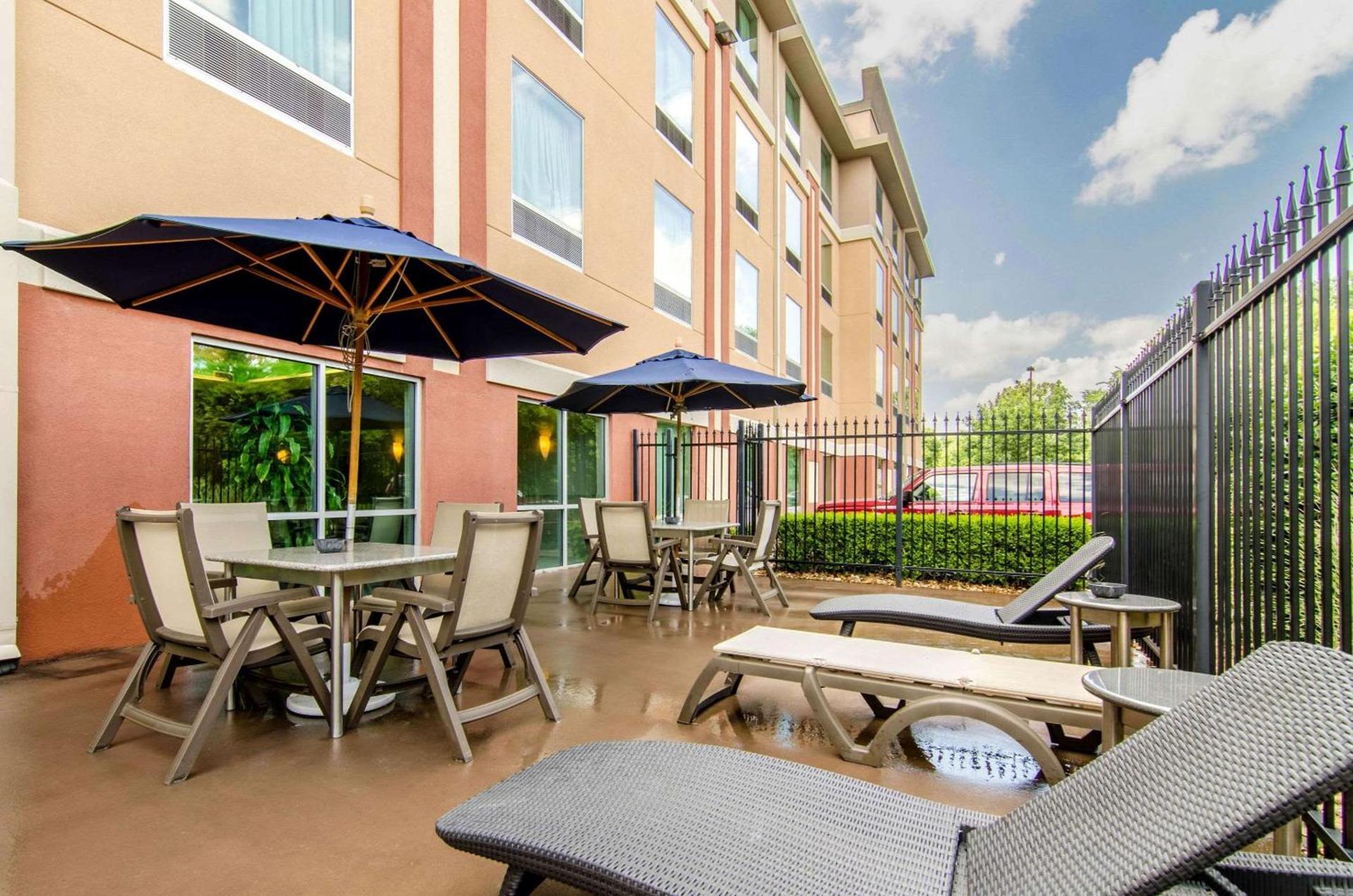 Comfort Suites Bentonville - Rogers photo 25