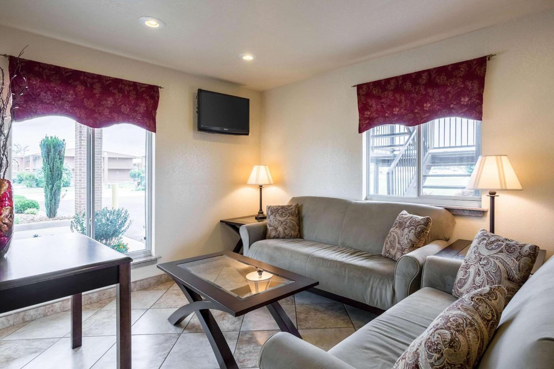 The Magnolia Hotel Searcy photo 10