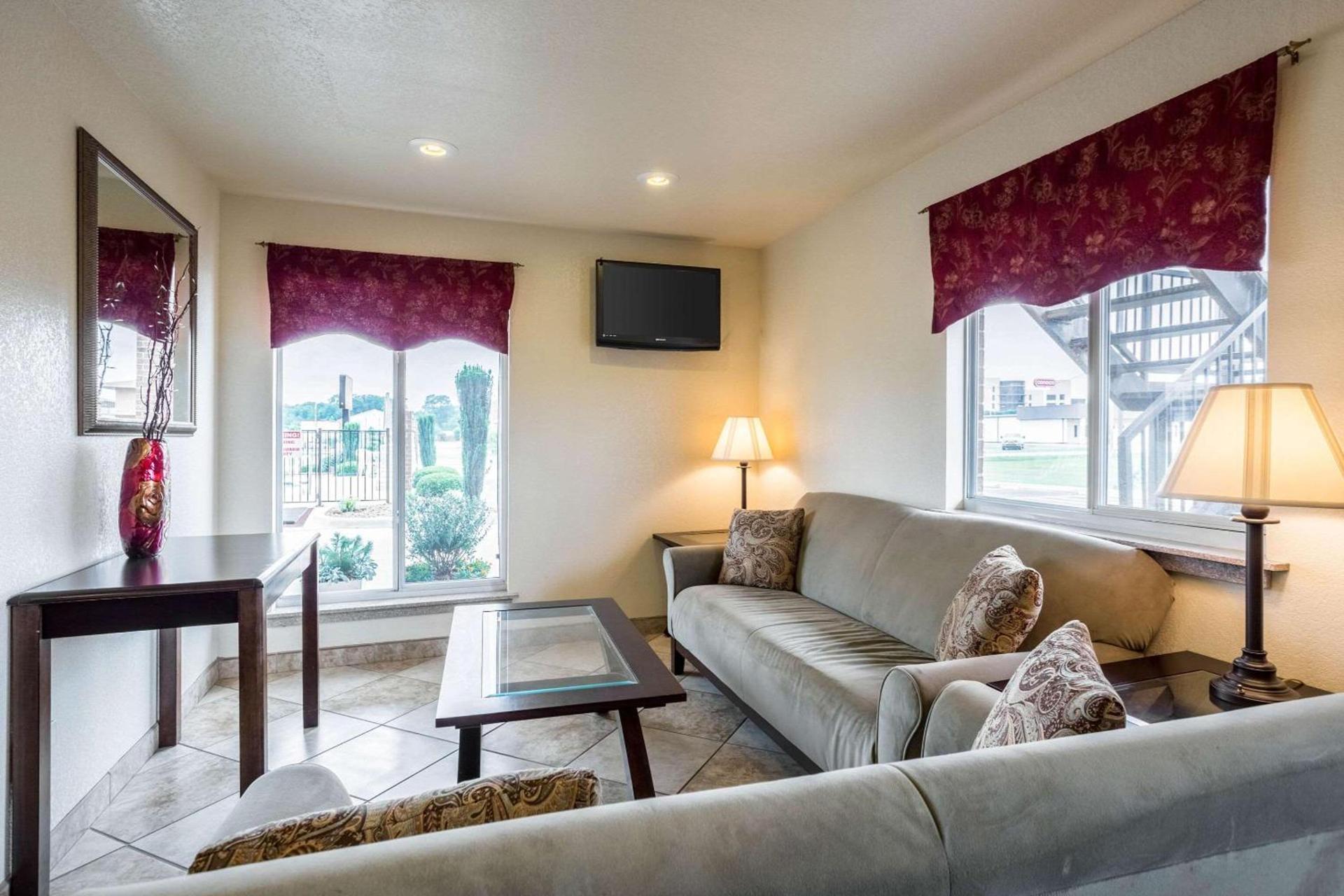 The Magnolia Hotel Searcy photo 5
