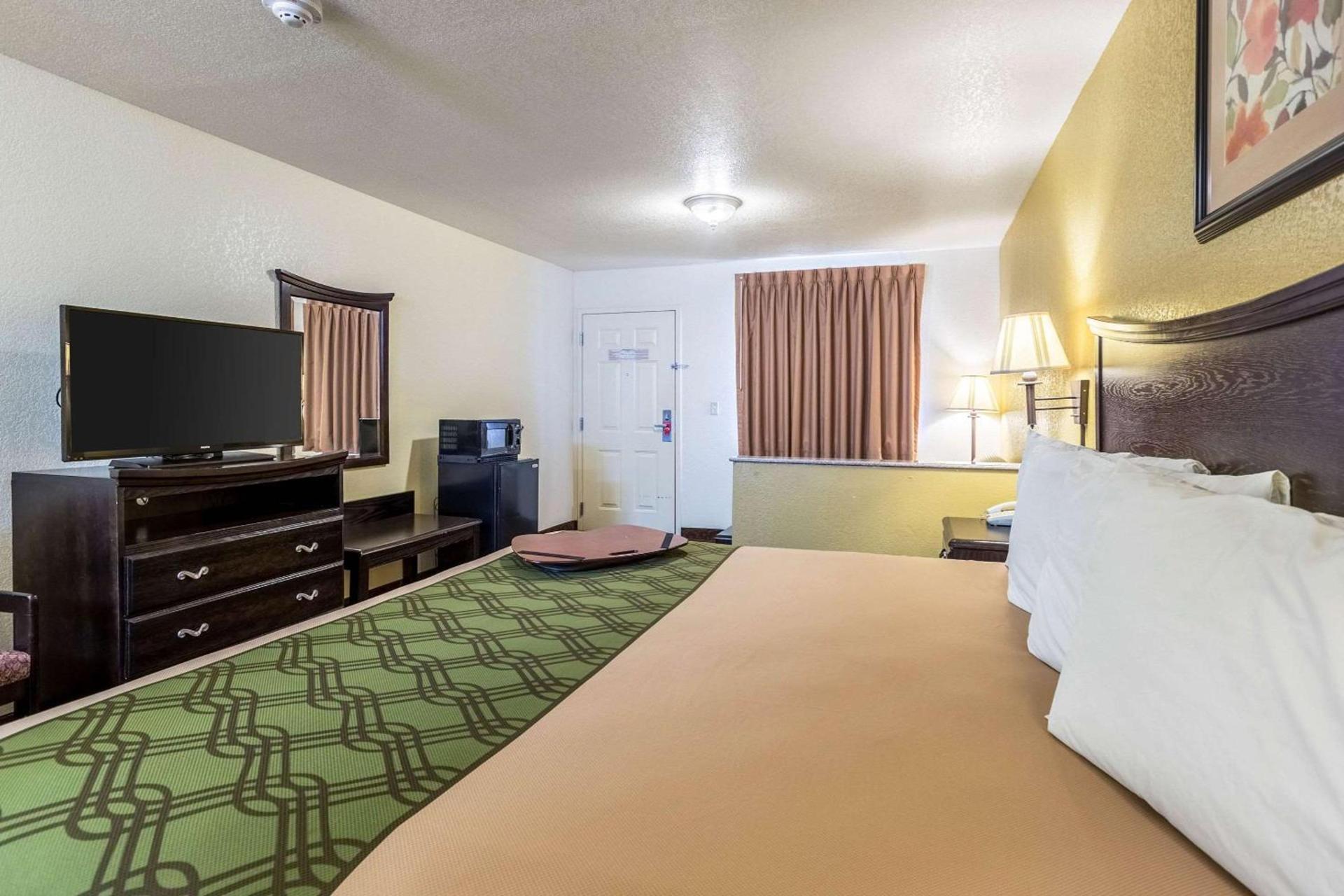 The Magnolia Hotel Searcy photo 2