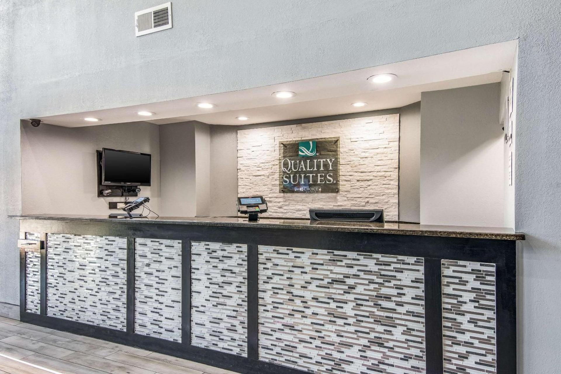Quality Suites Maumelle - Little Rock Northwest photo 6