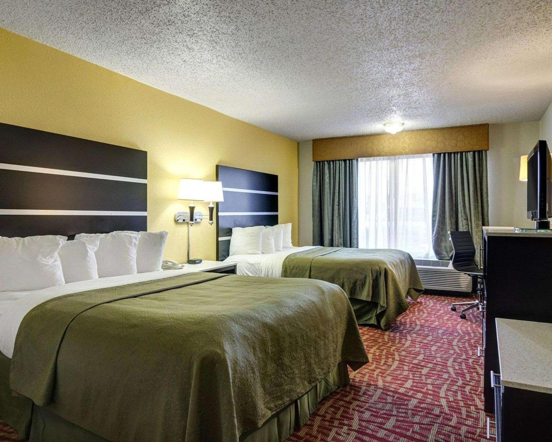 Quality Inn Fort Smith I-540 photo 25