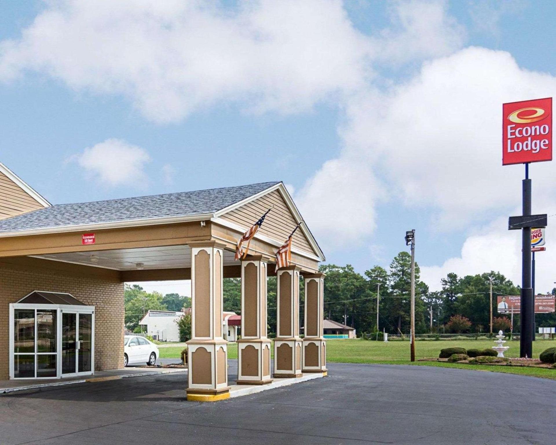 Econo Lodge Pine Bluff photo 4