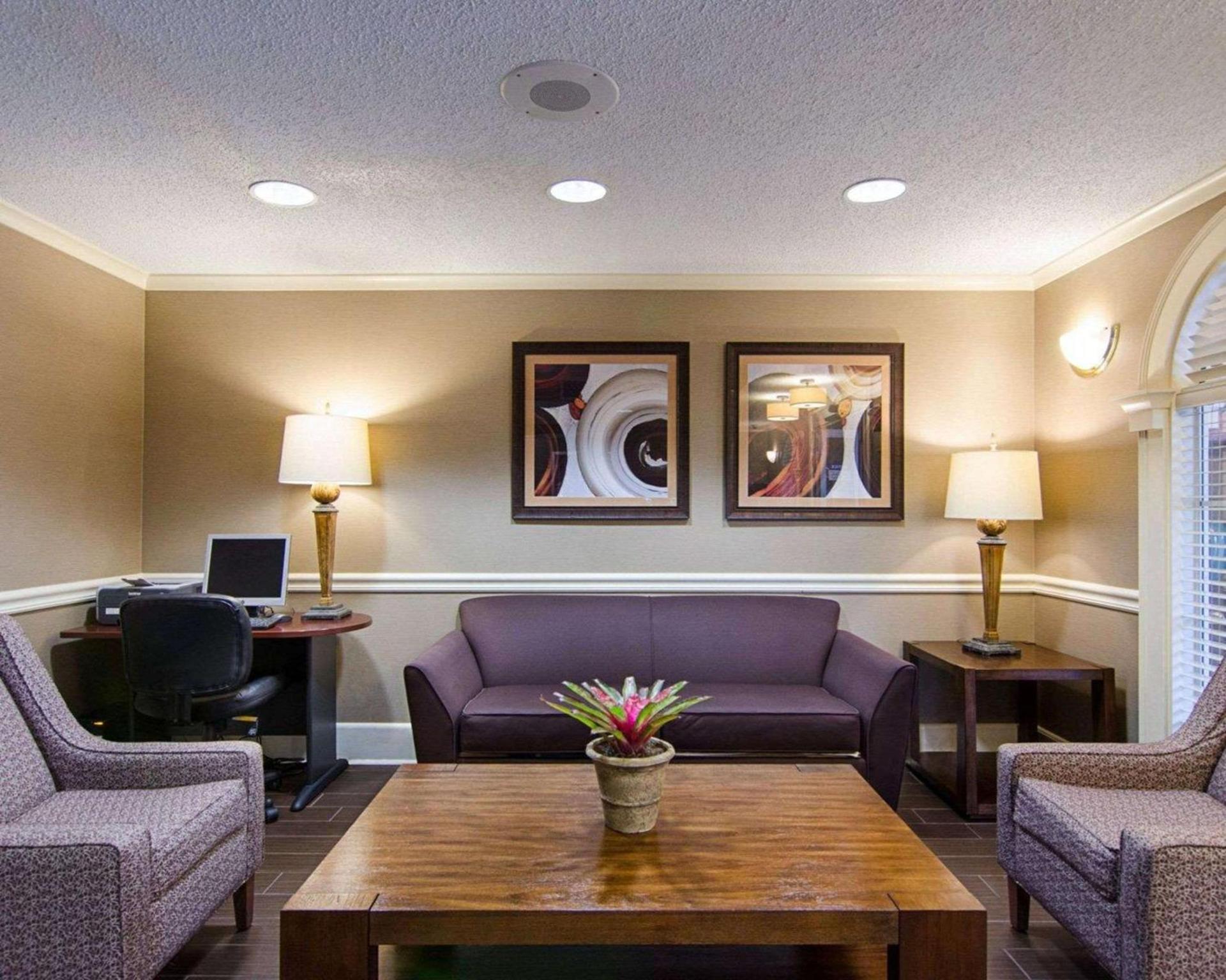 Quality Inn & Suites Little Rock West photo 12